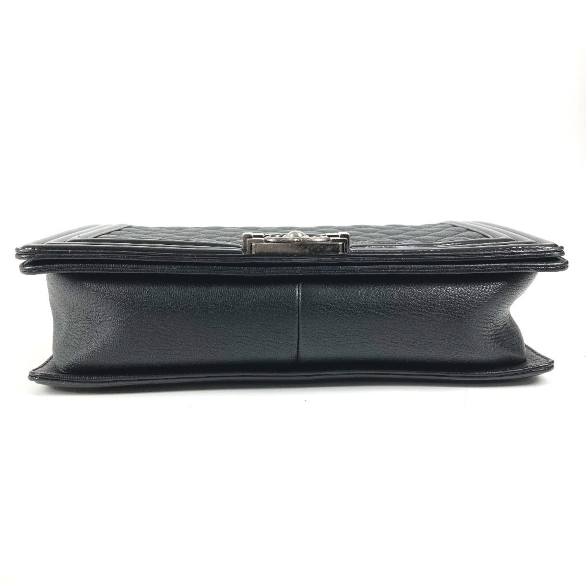 Chanel Matelasse Black Grained Calfskin Shoulder Bag (Pre-Owned)