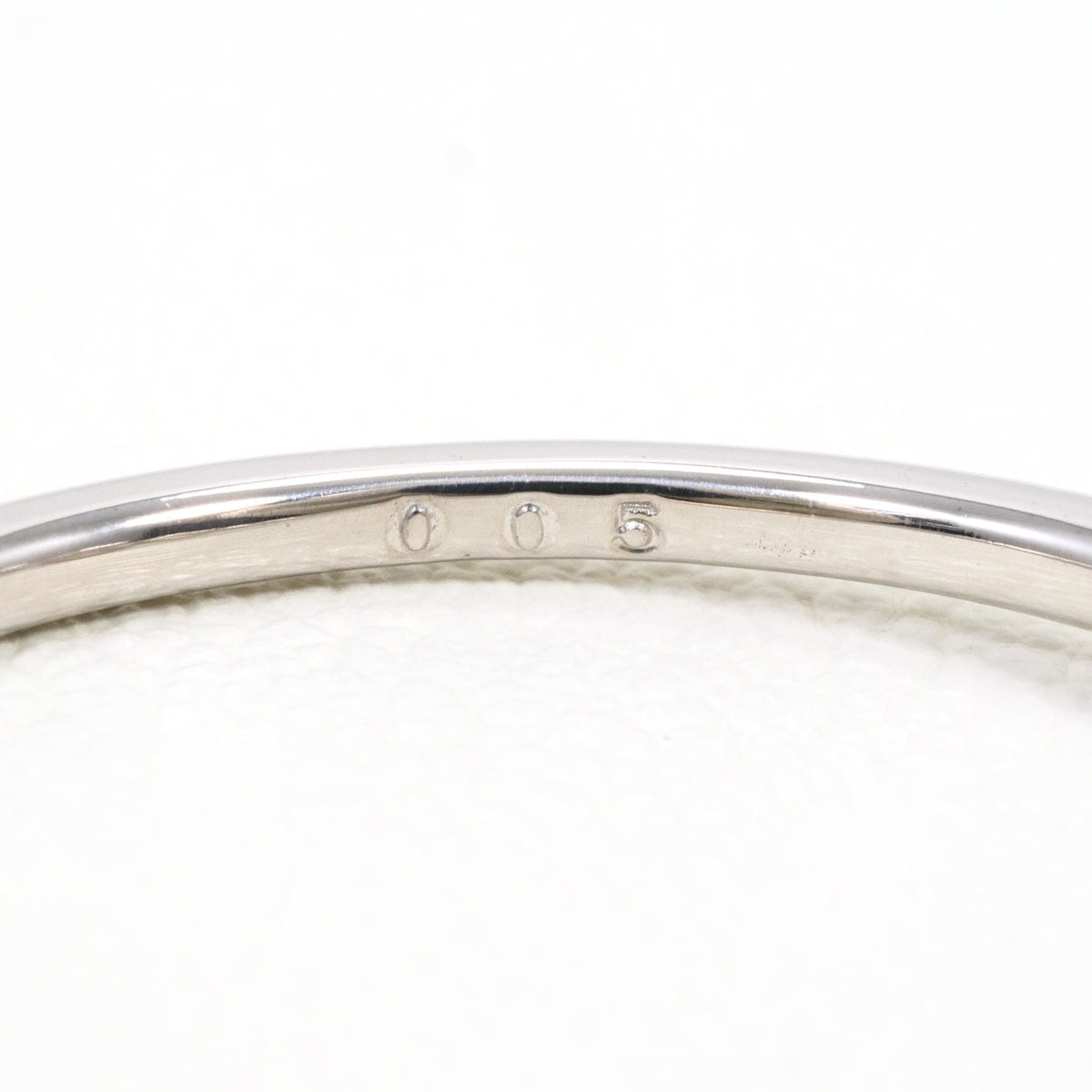 Unbranded White Gold White Gold (10K) Band Ring (Pre-Owned)