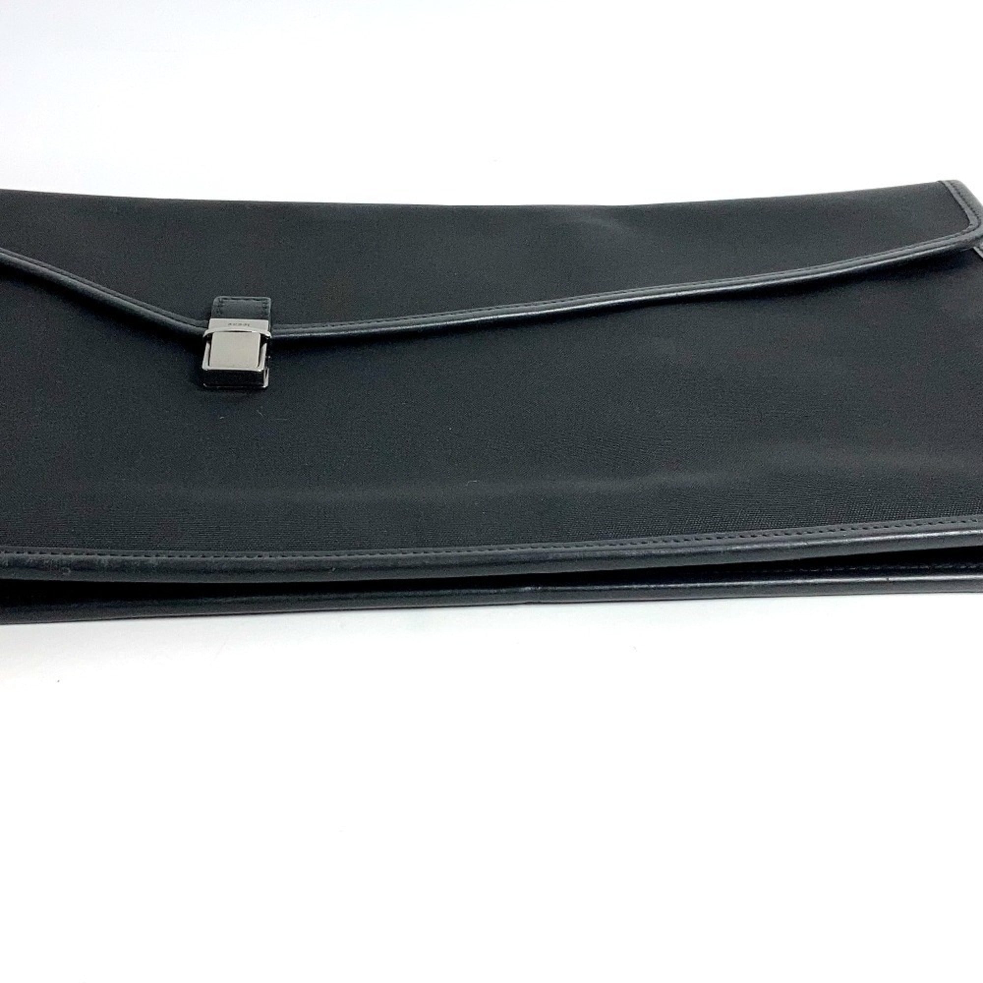 Gucci Black Nylon Clutch Bag Pouch (Pre-Owned)