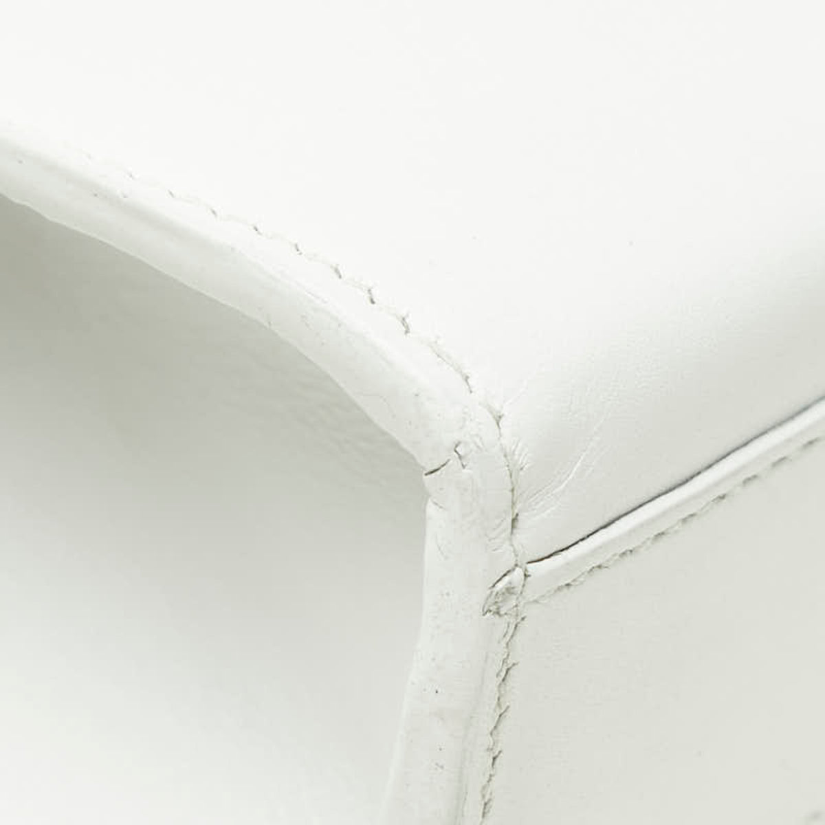 Saint Laurent White Leather Shoulder Bag (Pre-Owned)