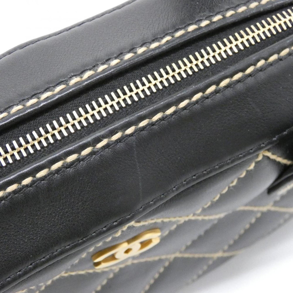 Chanel Beige Black Leather Handbag Pouch (Pre-Owned)