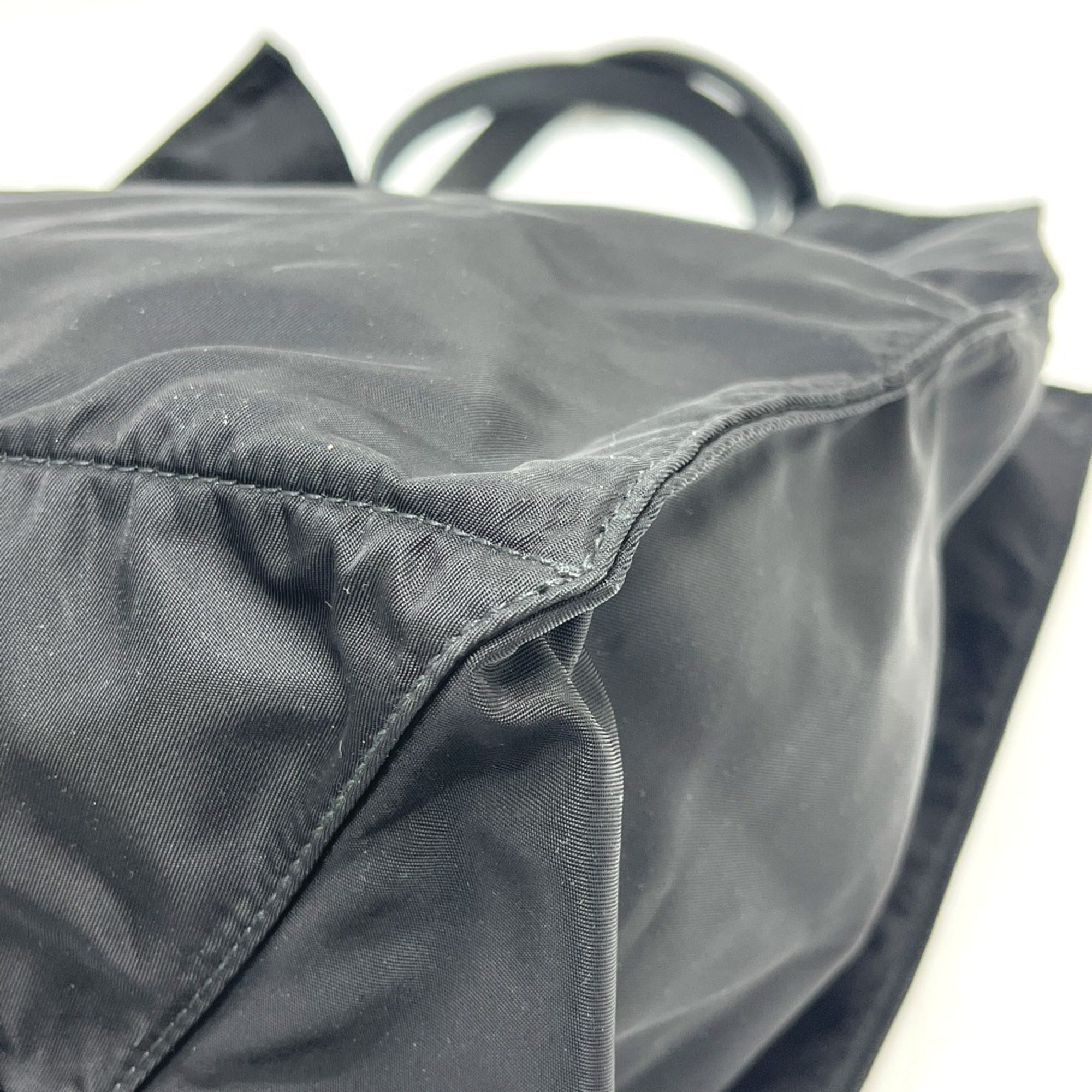 Prada Black Nylon Tote Bag (Pre-Owned)