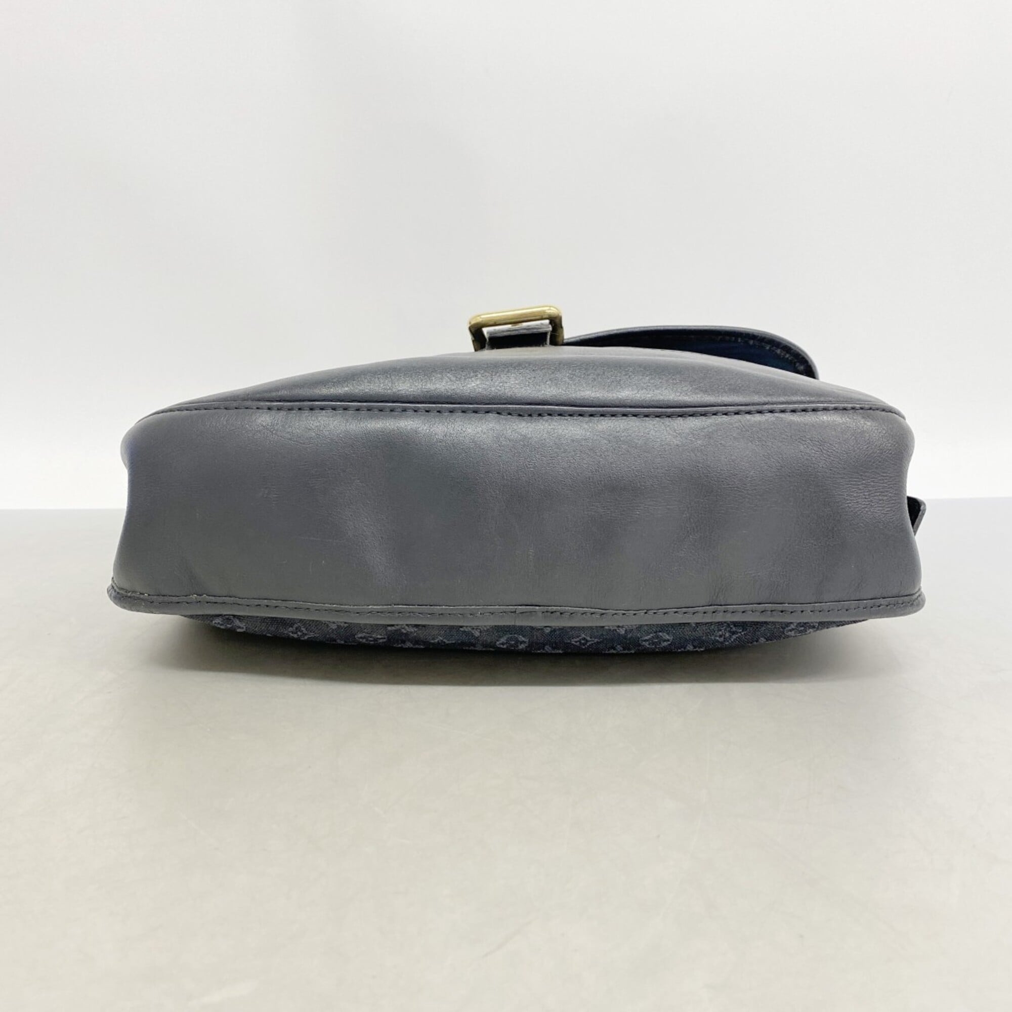 Louis Vuitton Tst Blue Shoulder Bag (Pre-Owned)