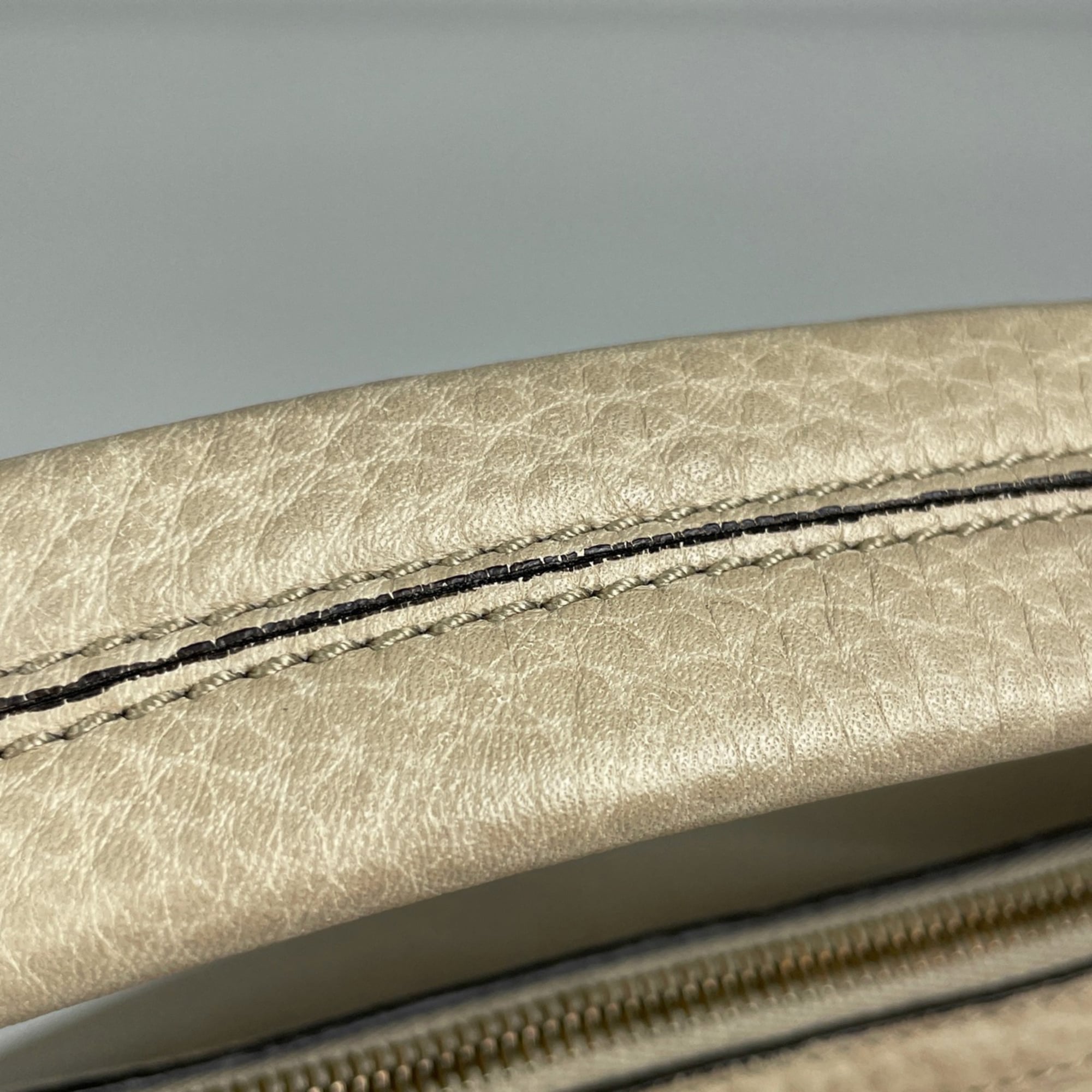 Gucci Beige Leather Handbag (Pre-Owned)