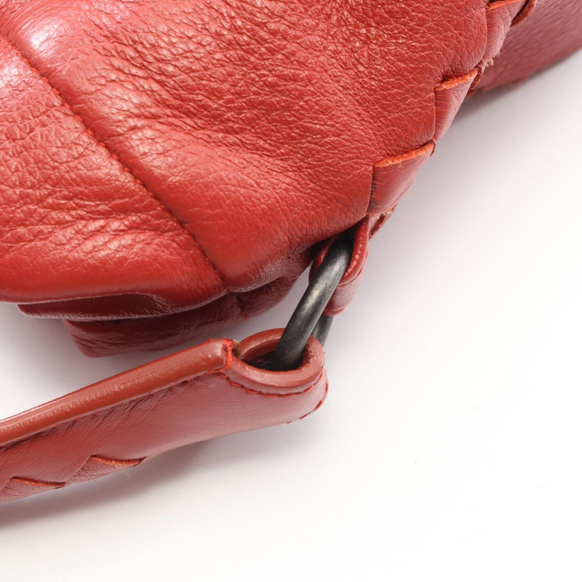 Bottega Veneta Red Color Leather Handbag (Pre-Owned)