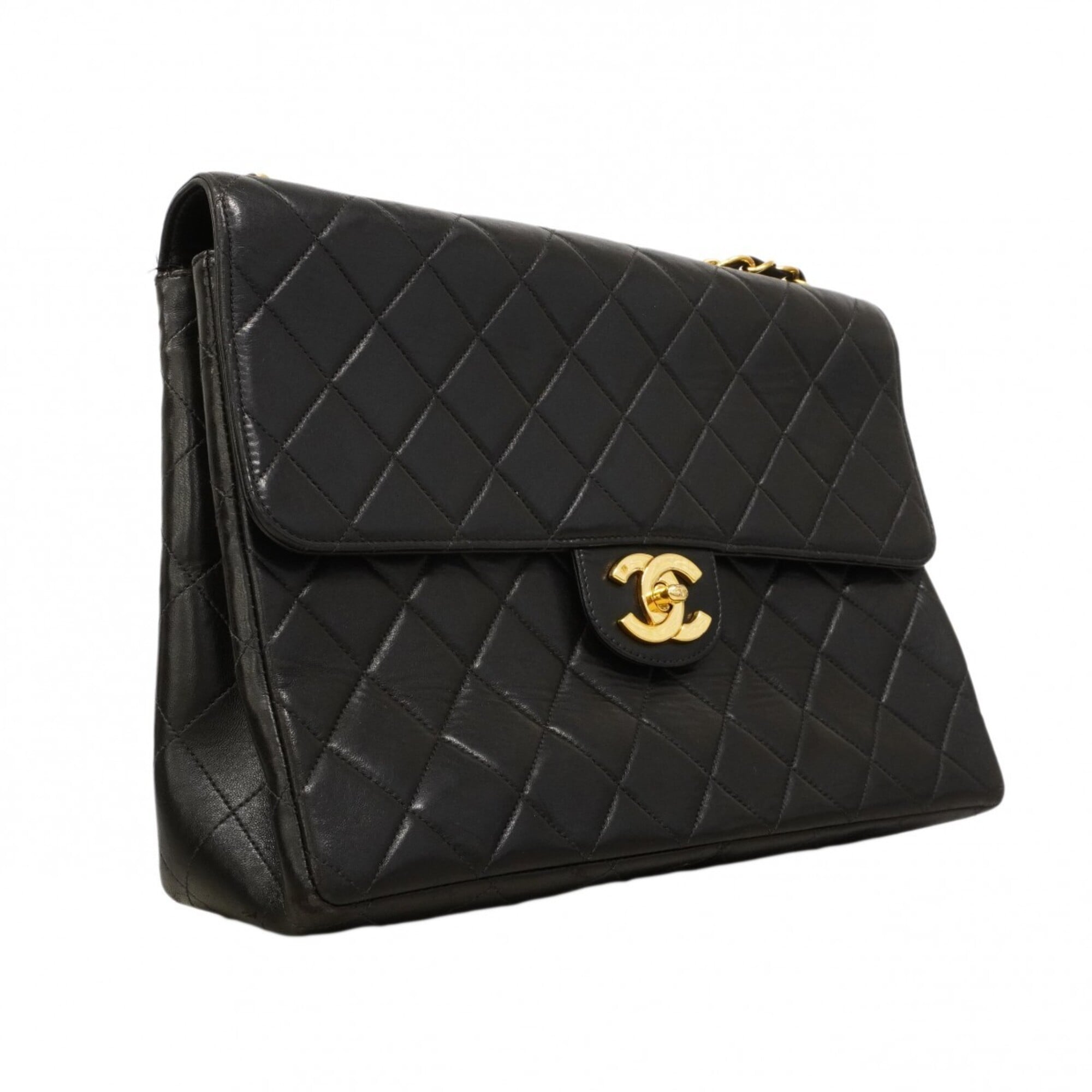 Chanel Black Leather Shoulder Bag (Pre-Owned)