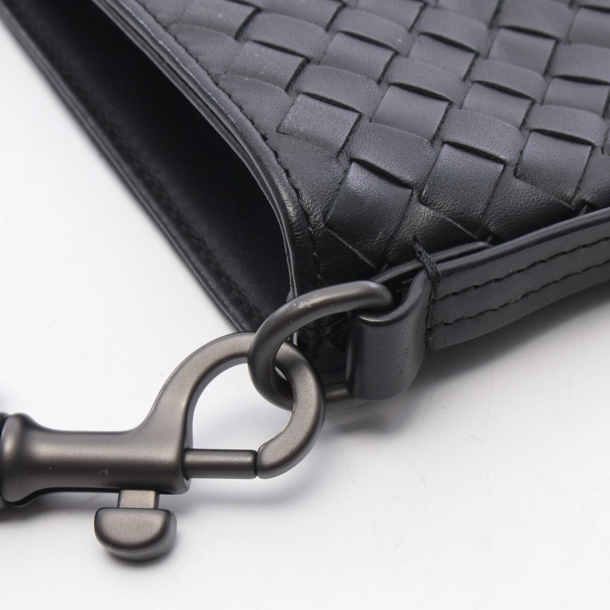 Bottega Veneta Black Leather Handbag Shoulder Bag (Pre-Owned)