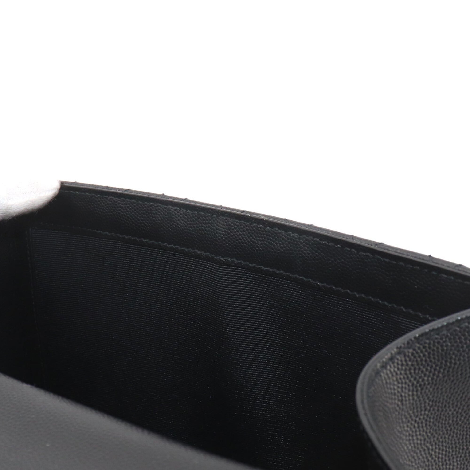 Saint Laurent Black Leather Handbag Shoulder Bag (Pre-Owned)