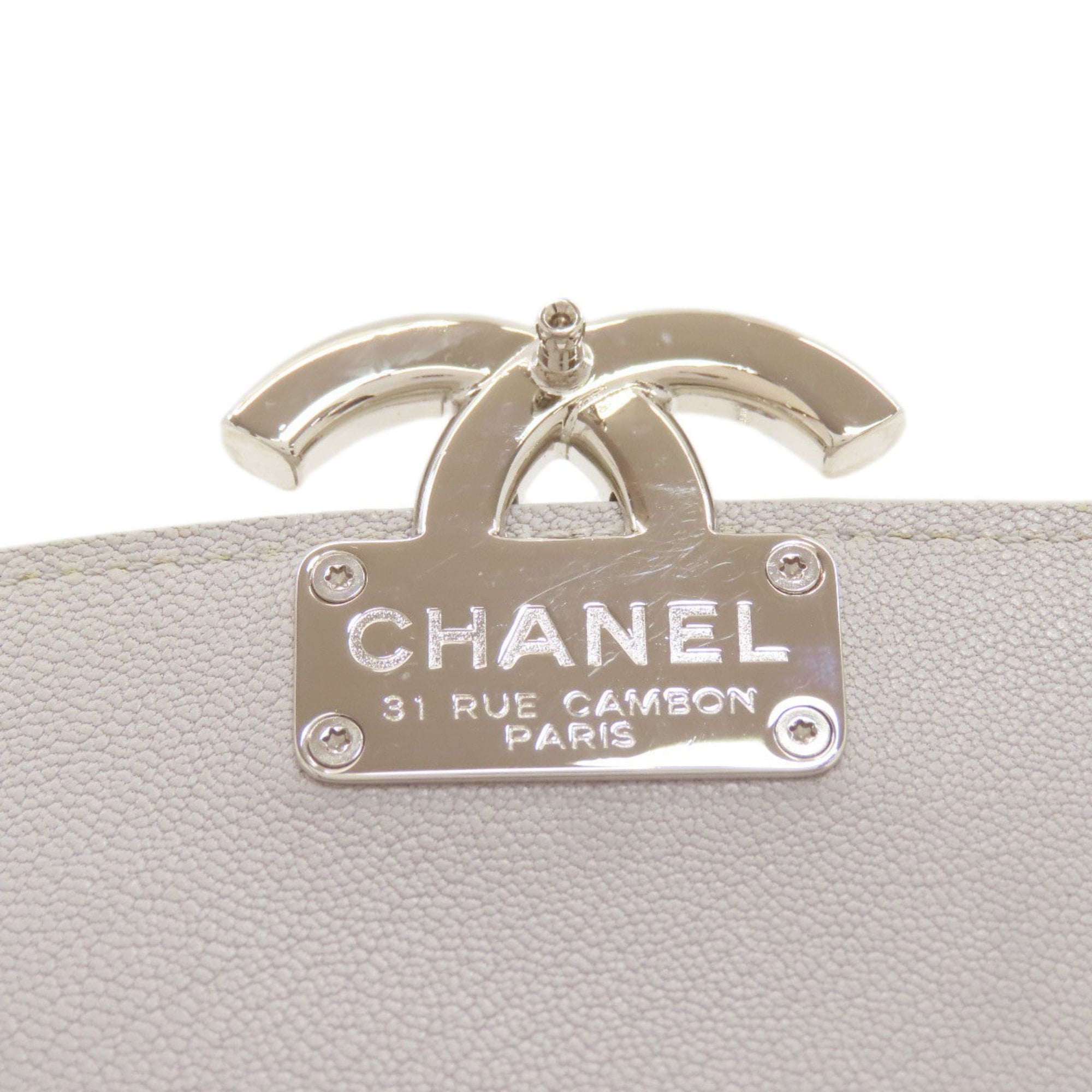 Chanel Gray Shoulder Bag (Pre-Owned)
