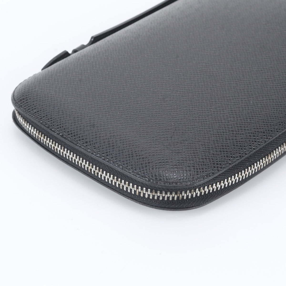 Louis Vuitton Ardoise Leather Clutch Bag (Pre-Owned)
