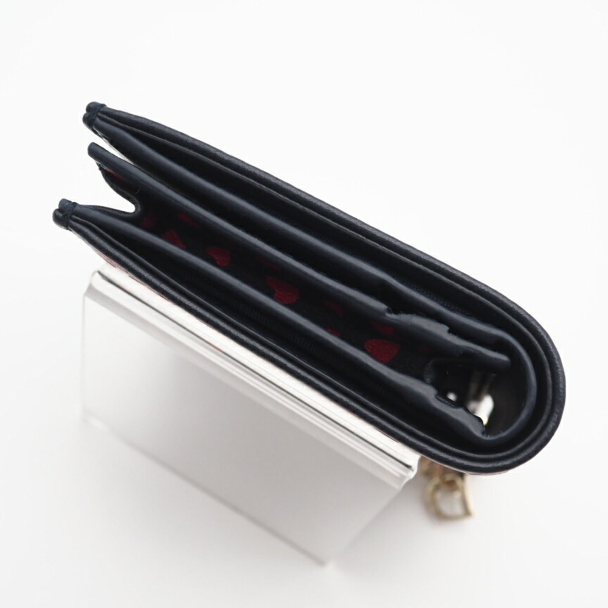 Christian Dior Navy Red Color Leather Wallet (Bi-Fold) (Pre-Owned)
