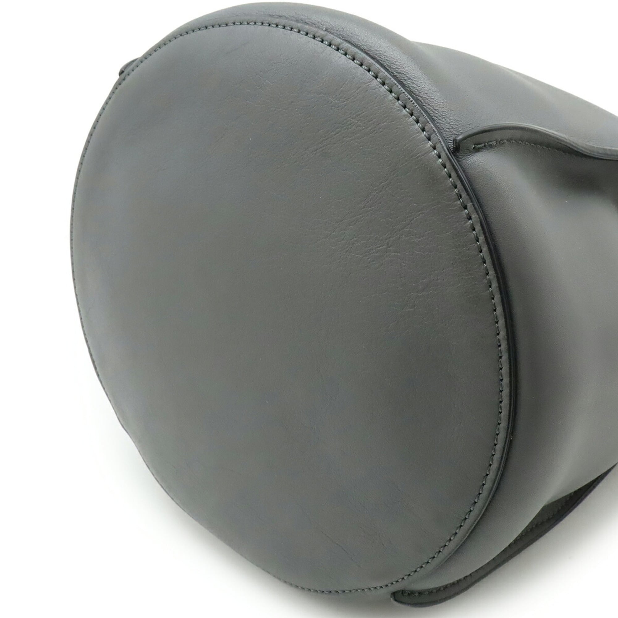 Celine Gray Leather Shoulder Bag (Pre-Owned)