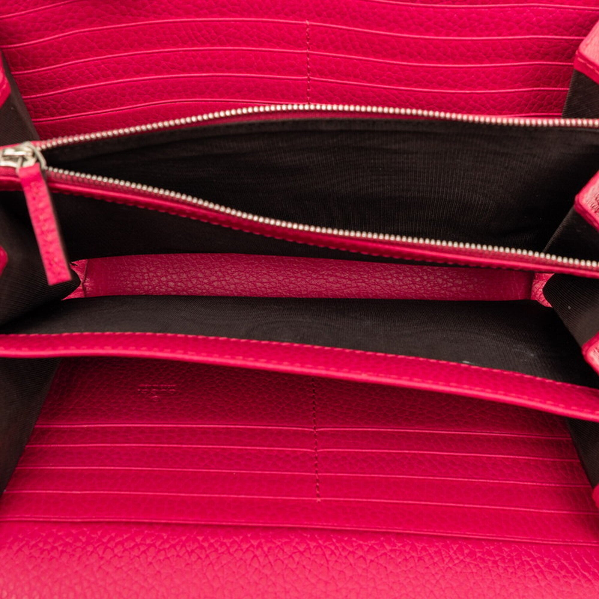 Gucci Pink Leather Shoulder Bag (Pre-Owned)