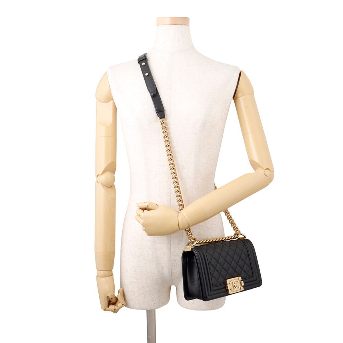 Chanel Matelasse Black Grained Calfskin Handbag Shoulder Bag (Pre-Owned)