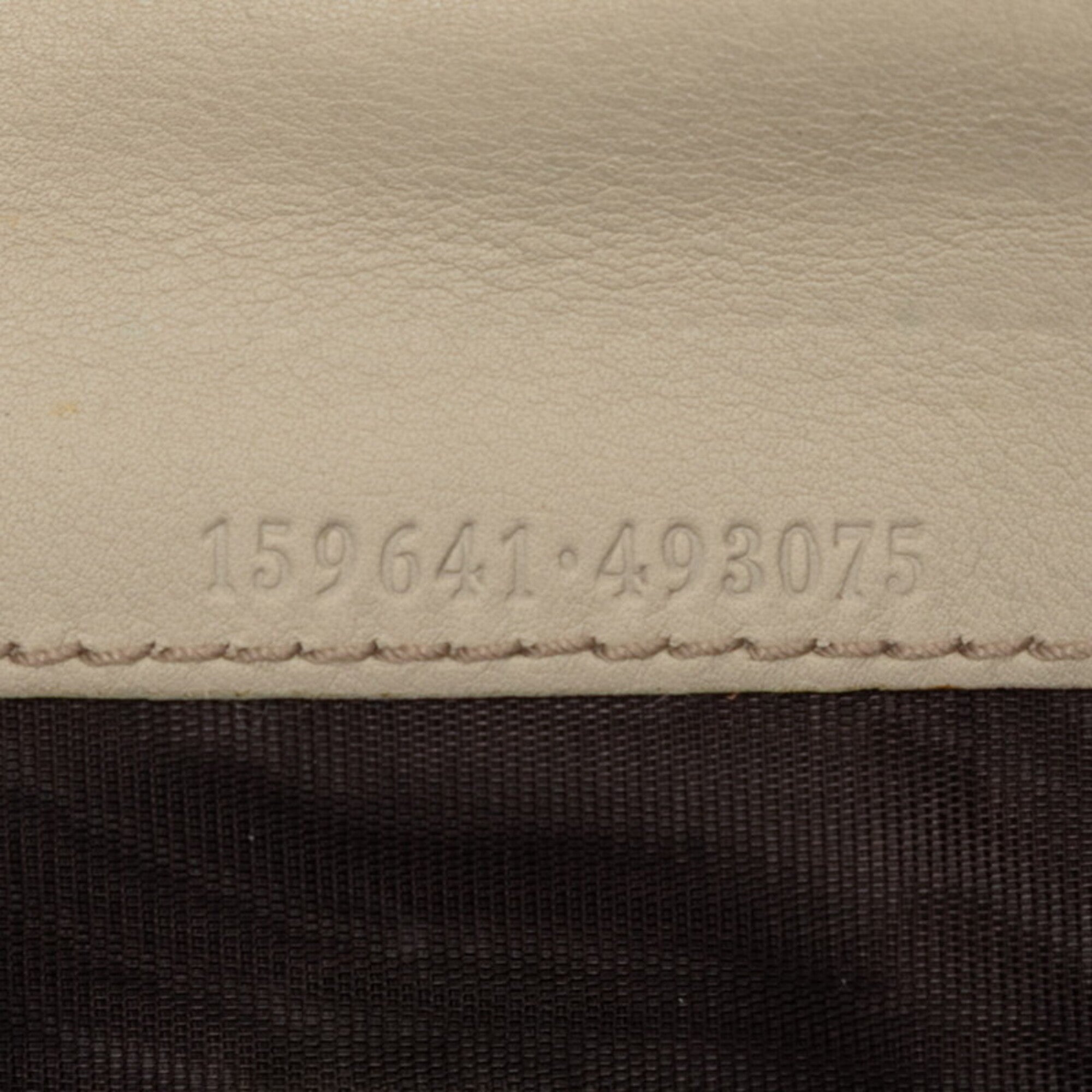 Gucci Gray Leather Long Wallet (Bi-Fold) (Pre-Owned)