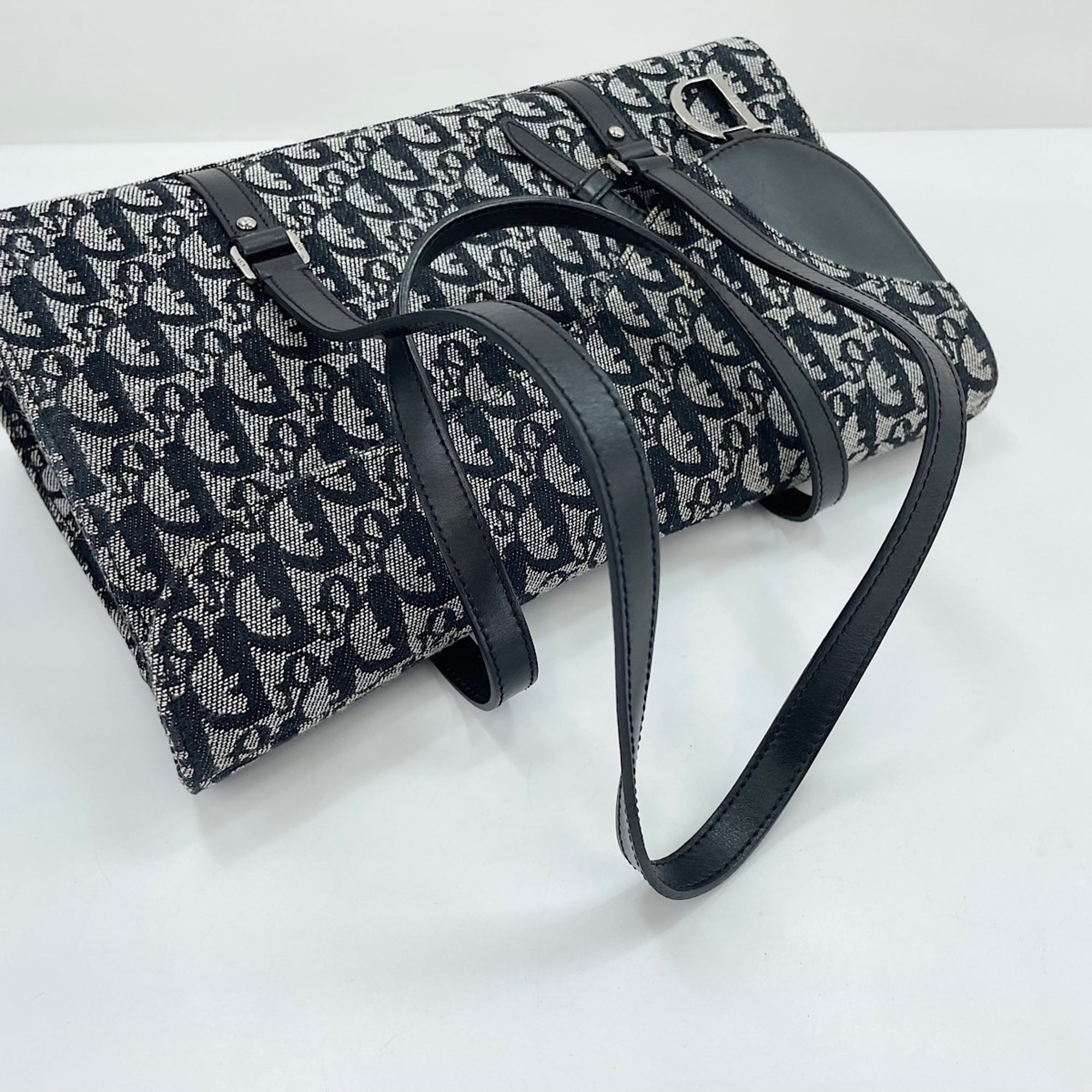 Christian Dior Black Handbag (Pre-Owned)
