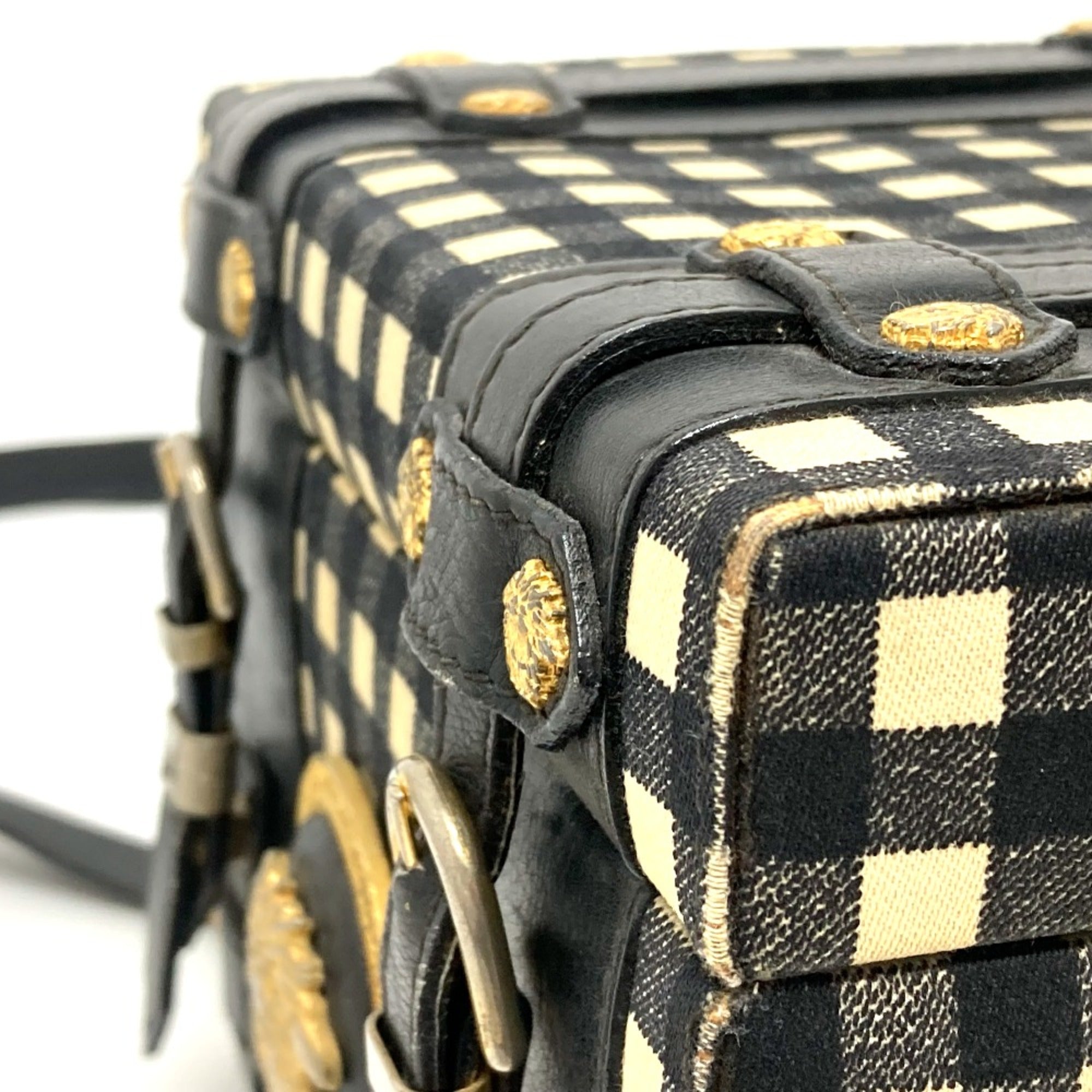 Versace Black Leather Handbag (Pre-Owned)