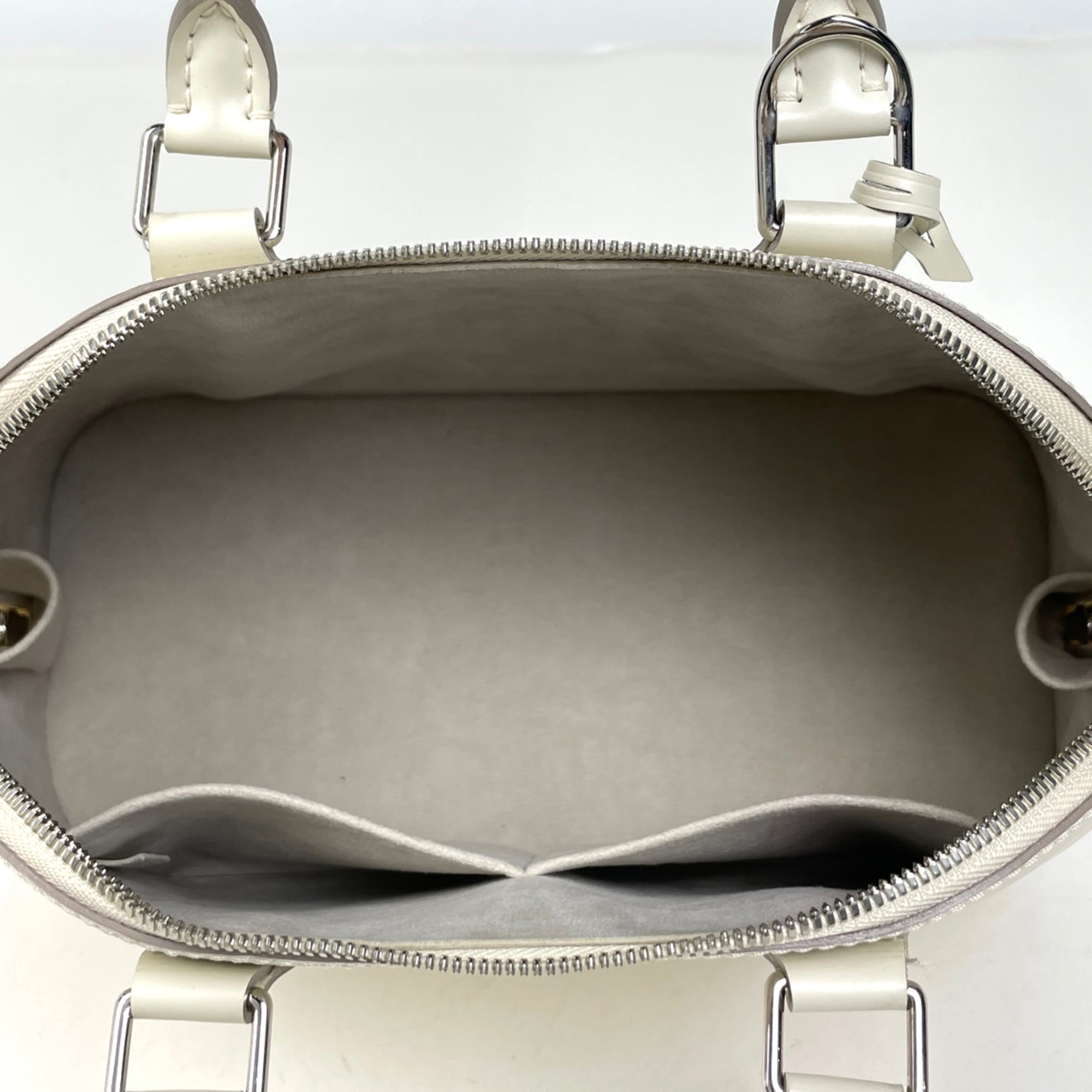 Louis Vuitton Epi Lv Off White Epi Leather Handbag Shoulder Bag (Pre-Owned)