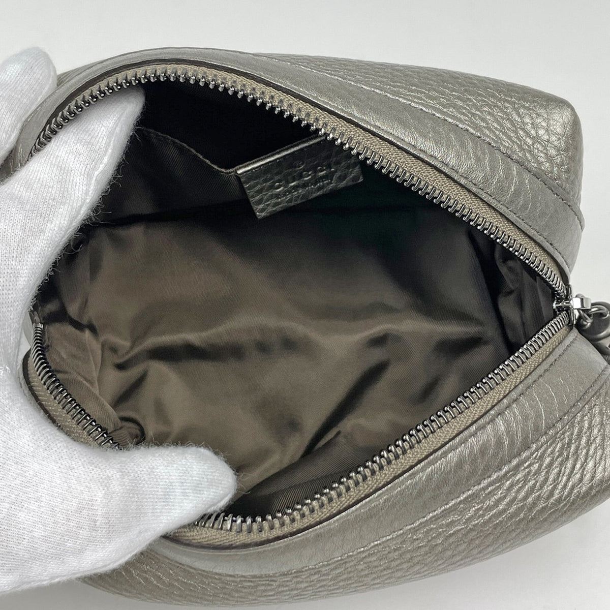 Gucci Soho Beige Leather Pouch (Pre-Owned)