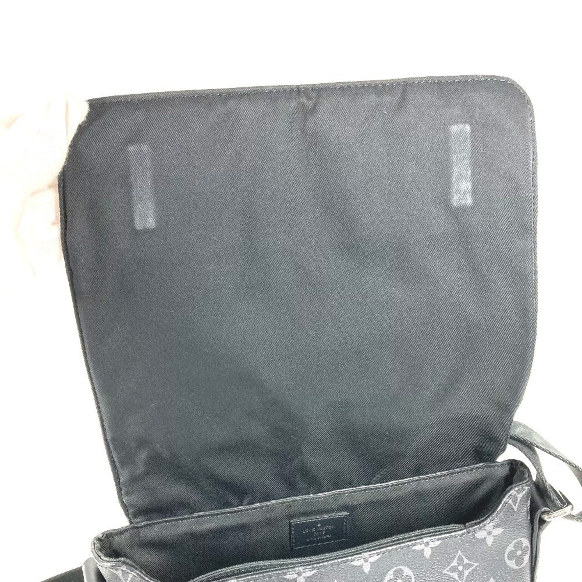 Louis Vuitton Monogram Eclipse Black Monogram Eclipse Messenger Bag Shoulder Bag (Pre-Owned)