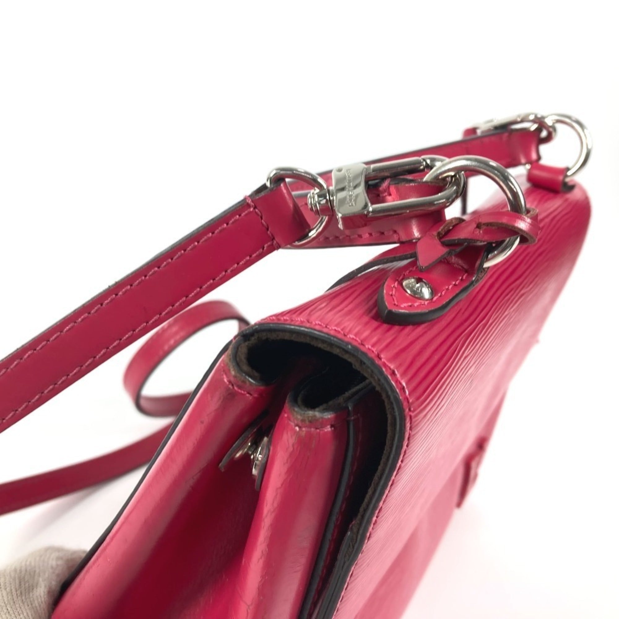 Louis Vuitton Epi Hot Pink Epi Leather Handbag Shoulder Bag (Pre-Owned)