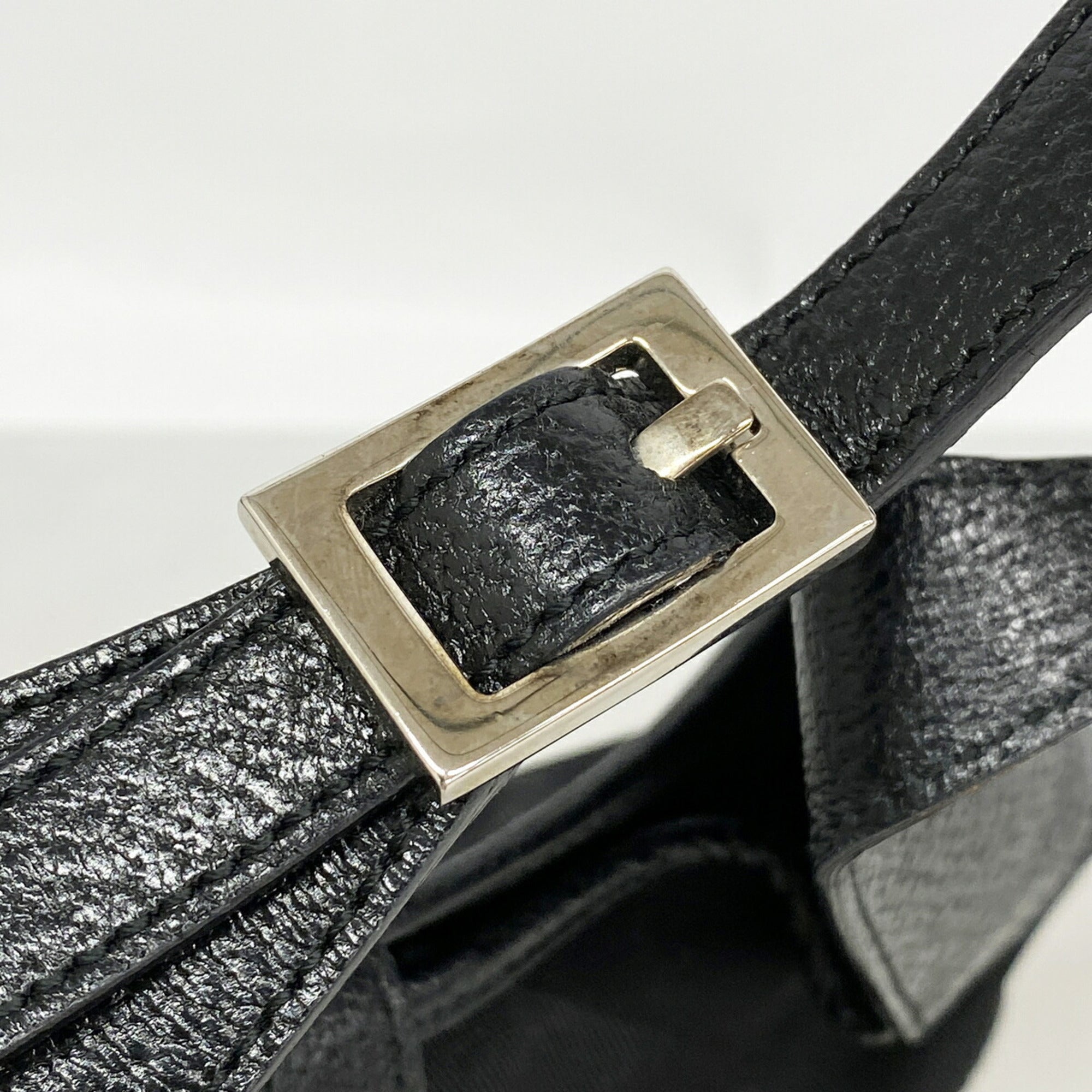 Gucci Black Nylon Canvas Handbag (Pre-Owned)