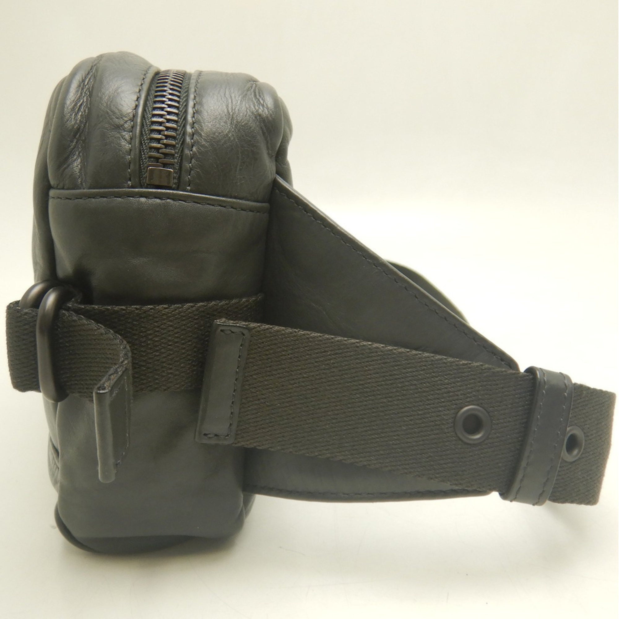 Bottega Veneta Intrecciato Dark Gray Intrecciato Fanny Pack (Pre-Owned)
