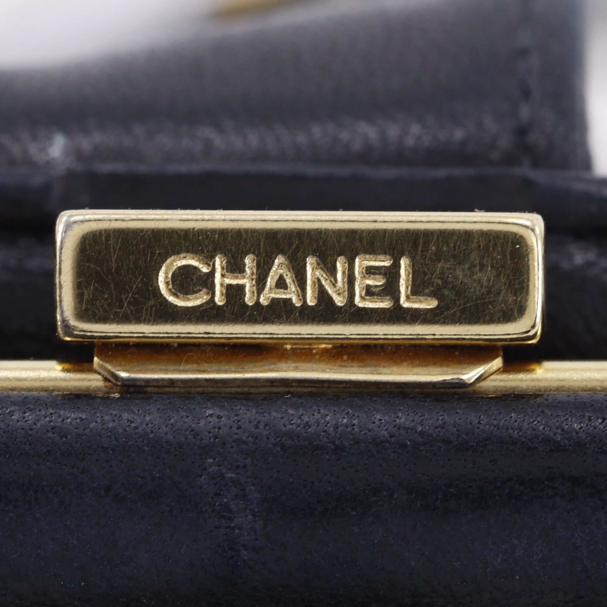 Chanel Black Grained Calfskin Long Wallet (Bi-Fold) (Pre-Owned)