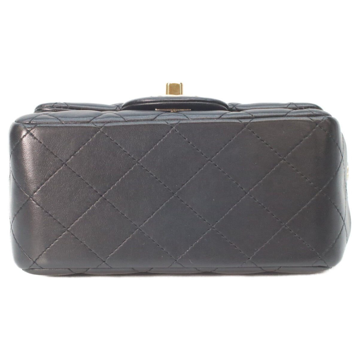 Chanel Black Leather Shoulder Bag (Pre-Owned)
