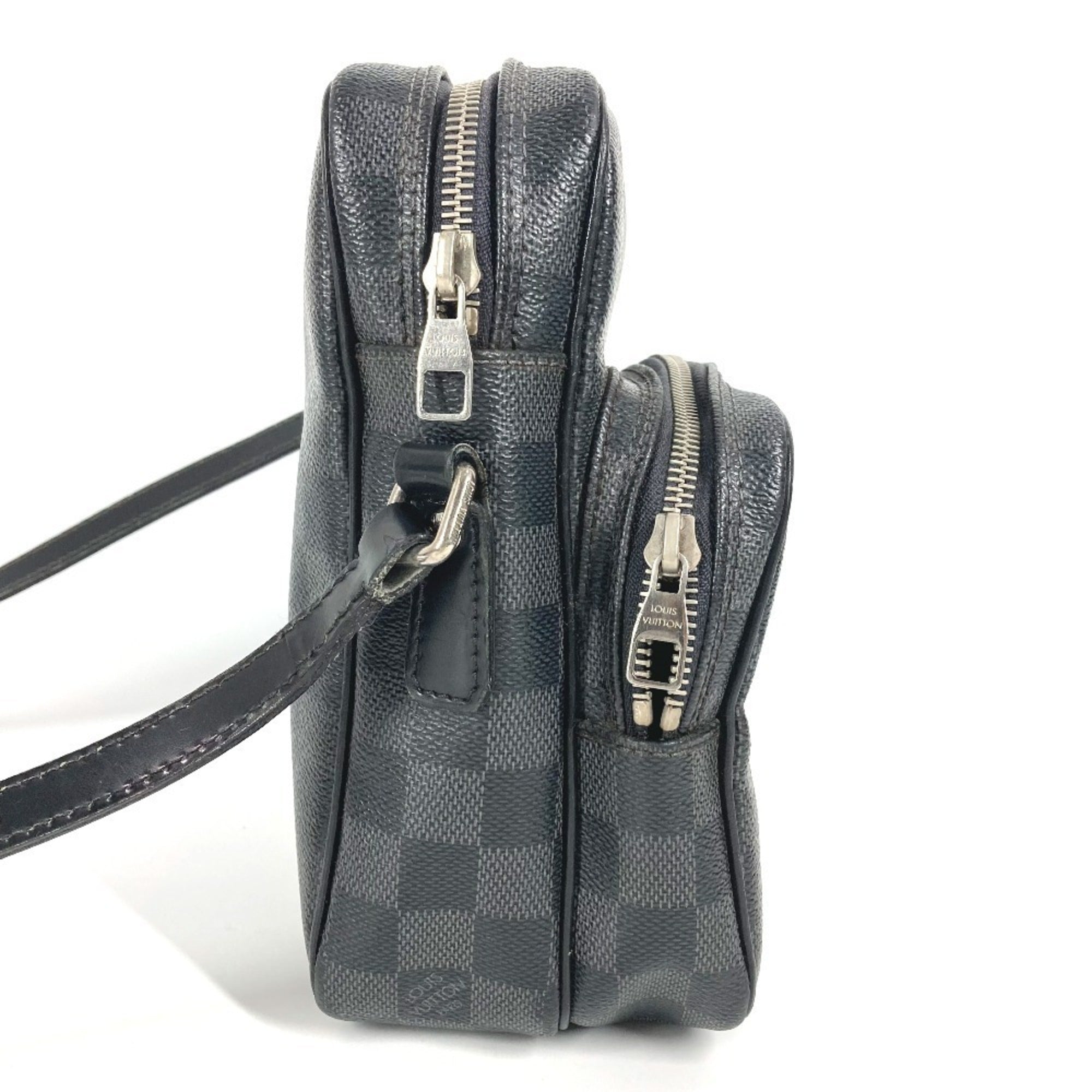 Louis Vuitton Black Damier Graphite Damier Graphite Pochette Shoulder Bag (Pre-Owned)