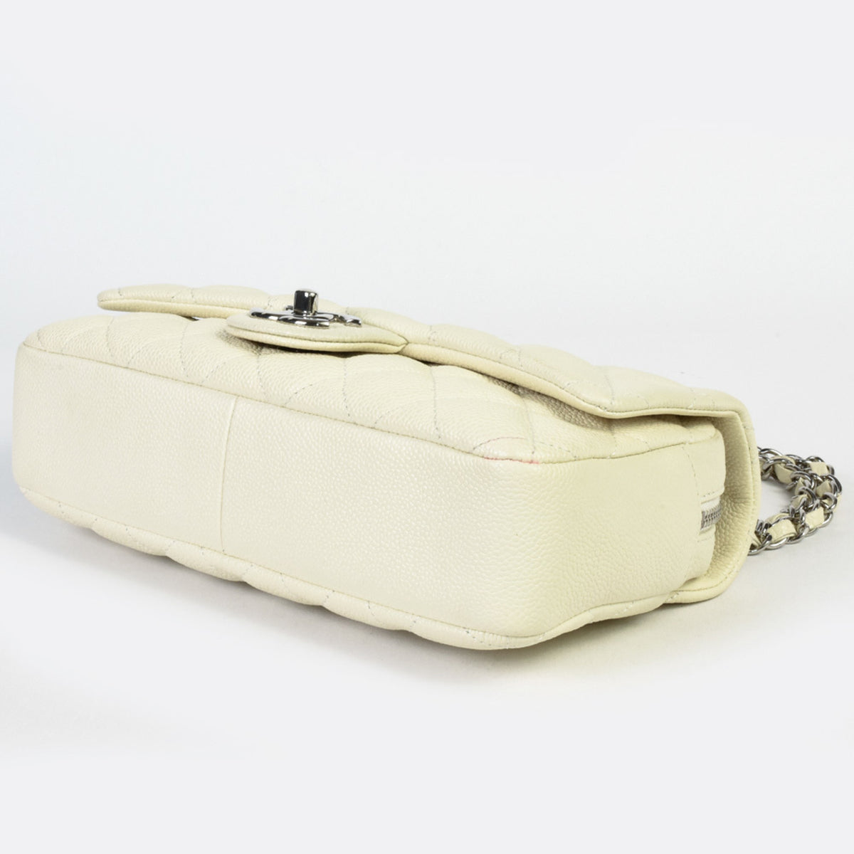 Chanel Off-White Grained Calfskin Shoulder Bag (Pre-Owned)