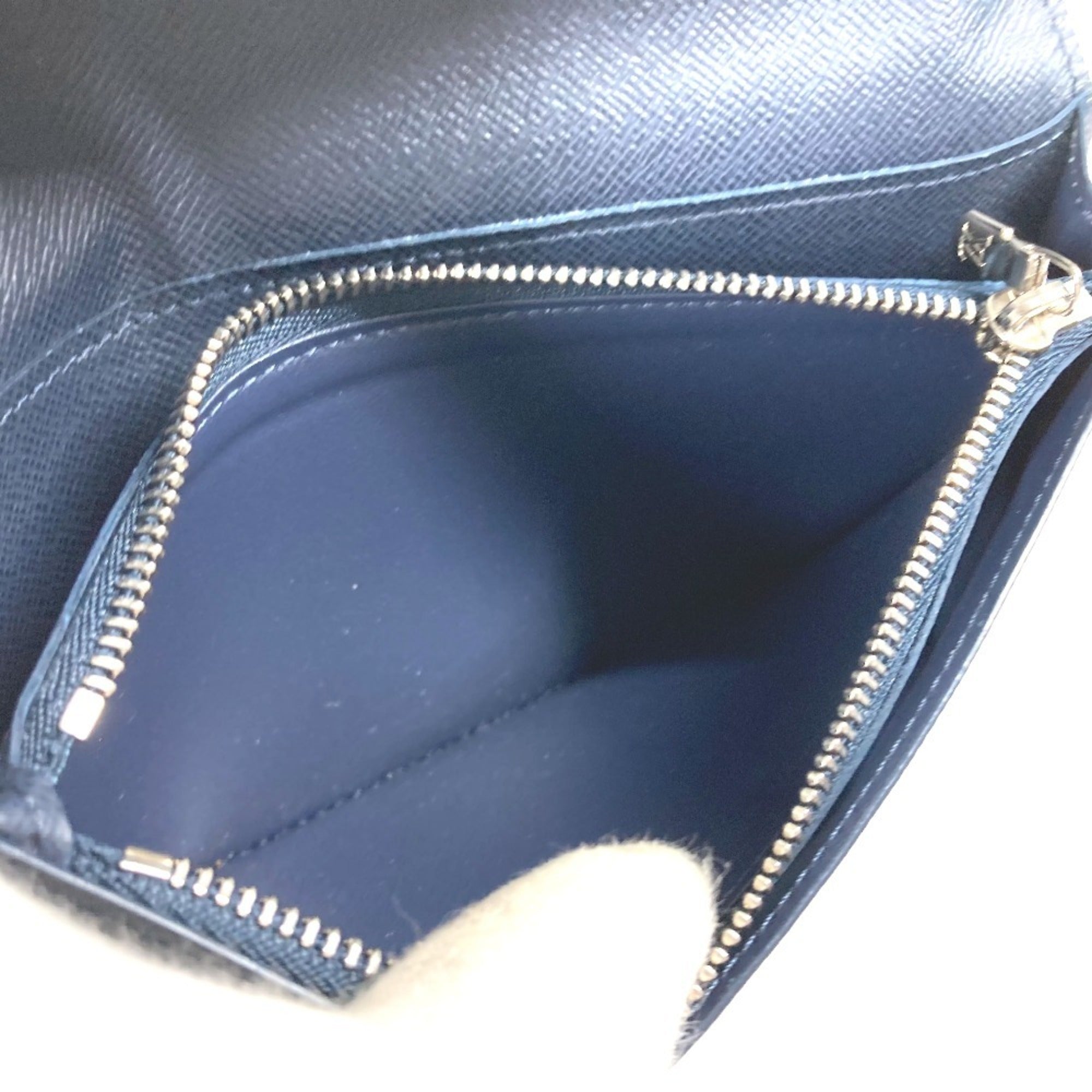 Louis Vuitton Navy Blue Taiga Leather Long Wallet (Bi-Fold) (Pre-Owned)