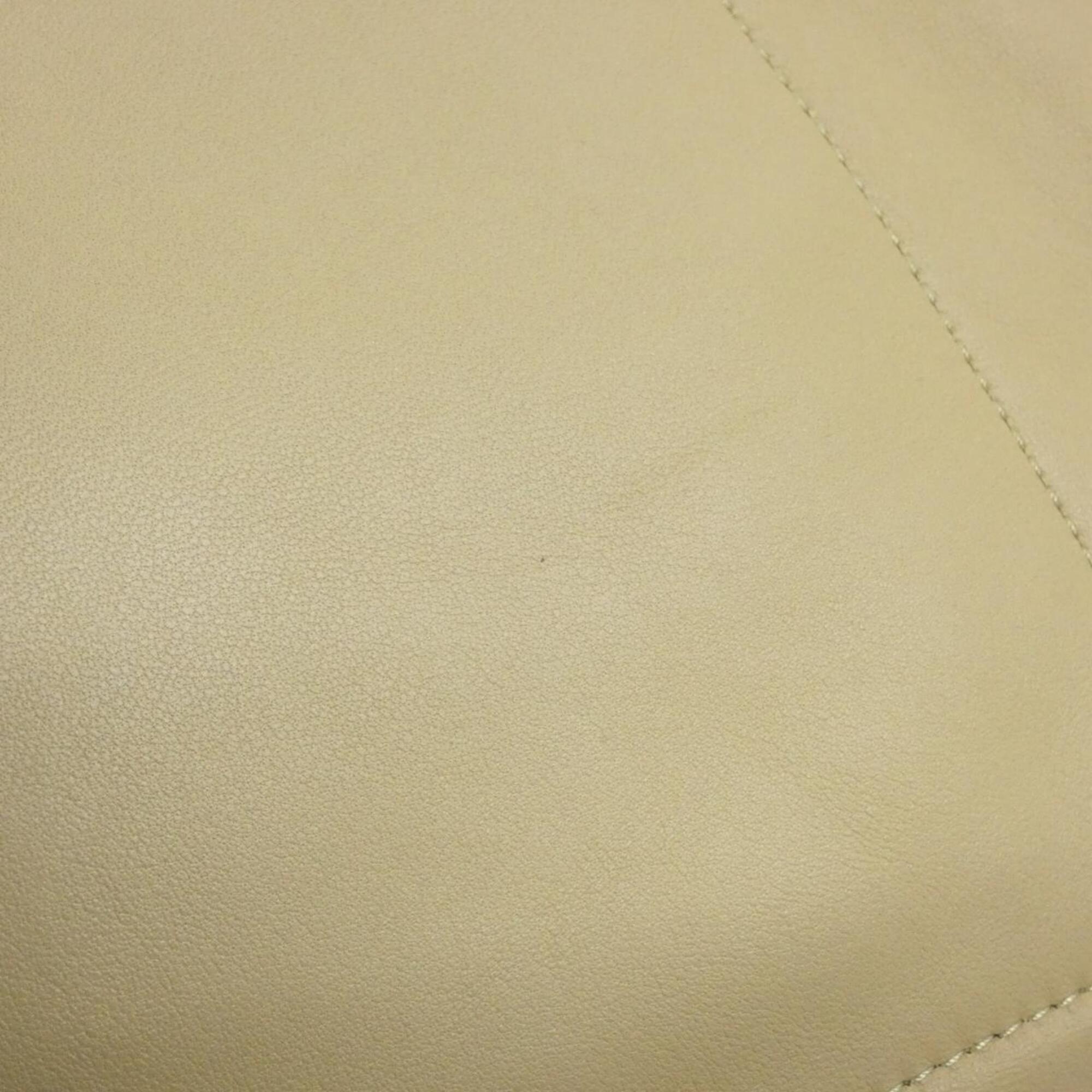 Loewe Green Leather Handbag (Pre-Owned)