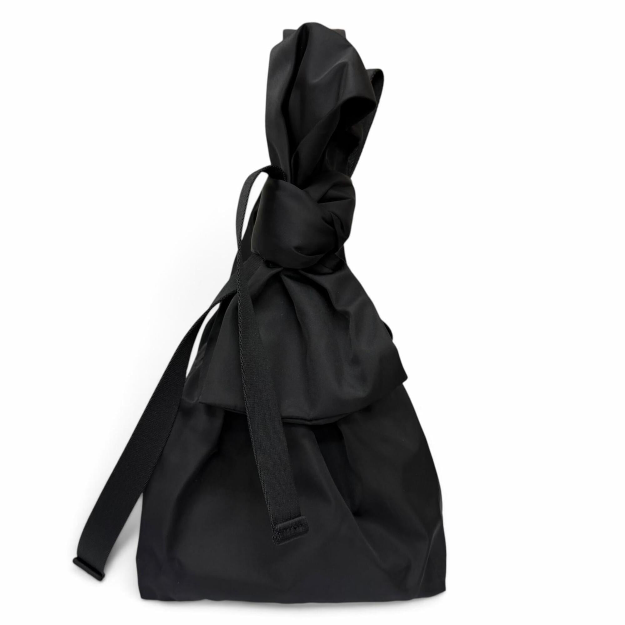 Marc Jacobs Black Bow Handbag (Pre-Owned)