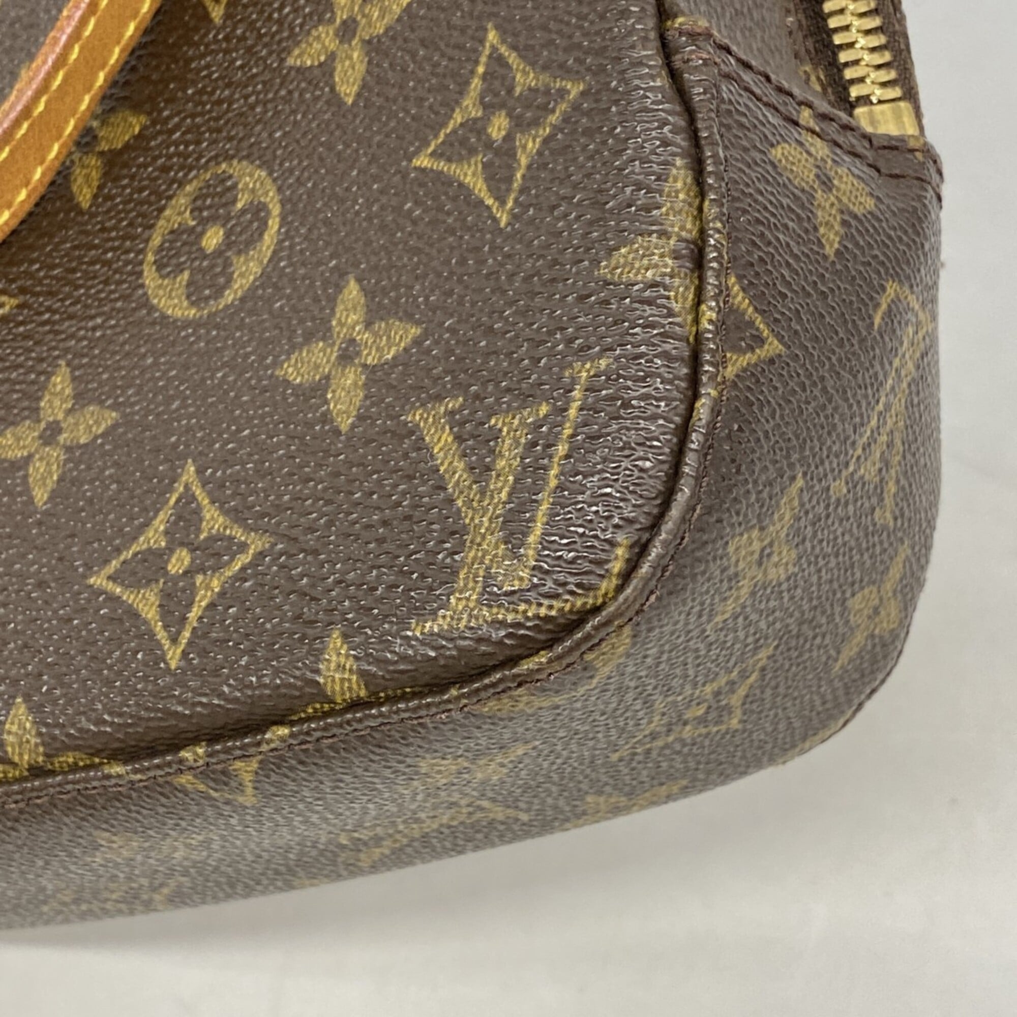 Louis Vuitton Brown Handbag (Pre-Owned)