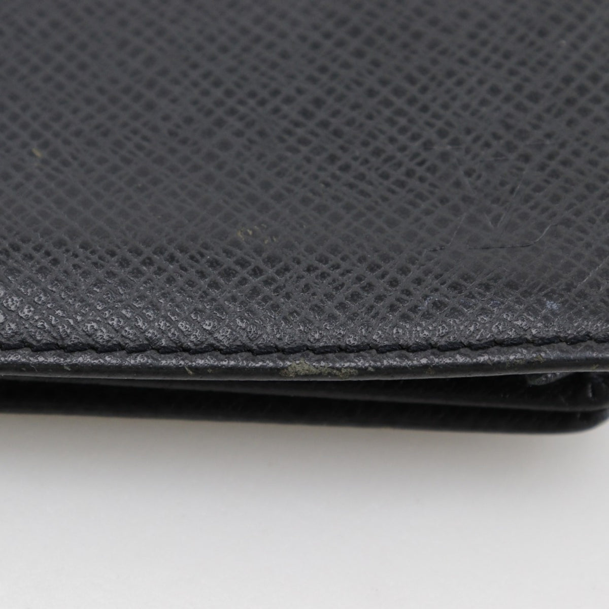 Louis Vuitton Ardoise Taiga Leather Long Bill Wallet (Bi-Fold) (Pre-Owned)