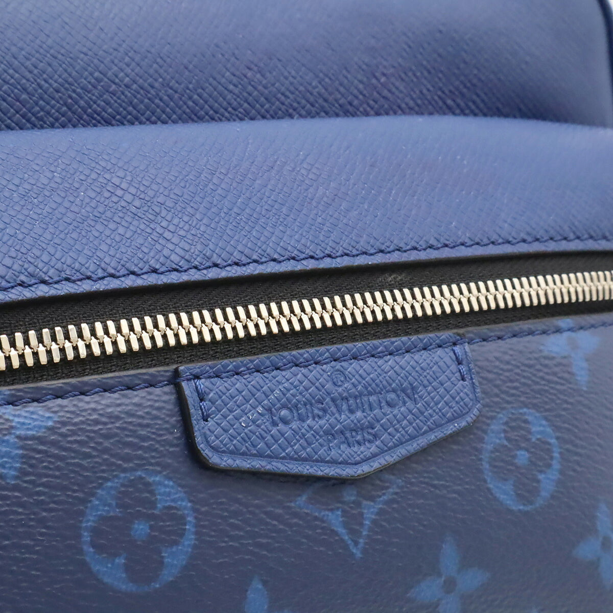 Louis Vuitton Taigarama Cobalt Monogram Taiga Leather Shoulder Bag (Pre-Owned)