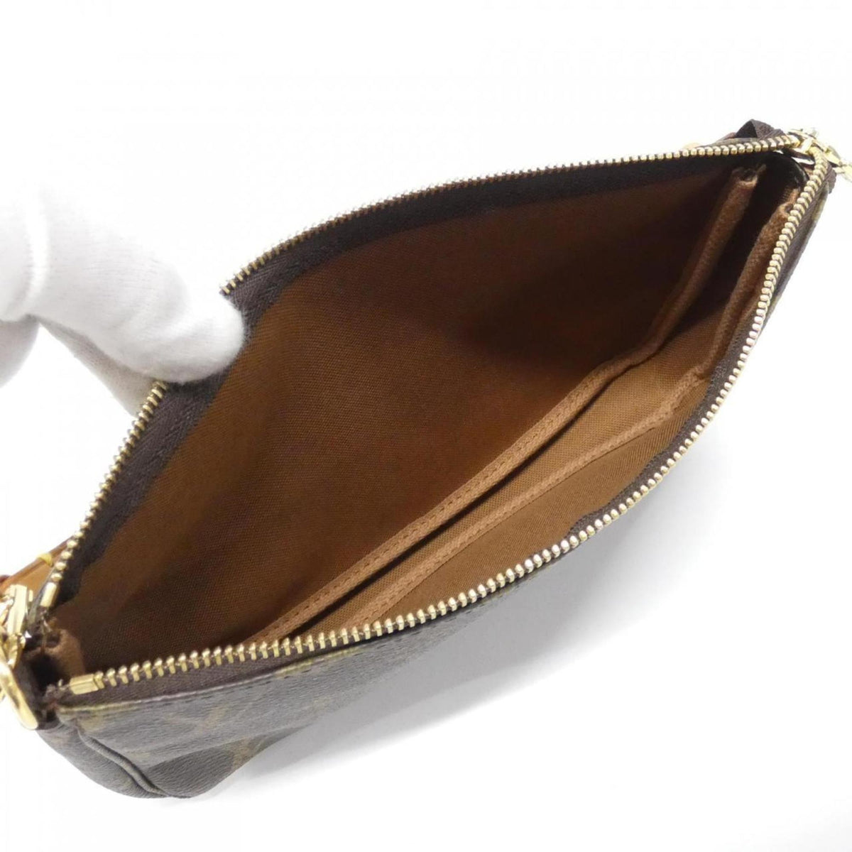 Louis Vuitton Marron Coated Canvas Pouch (Pre-Owned)