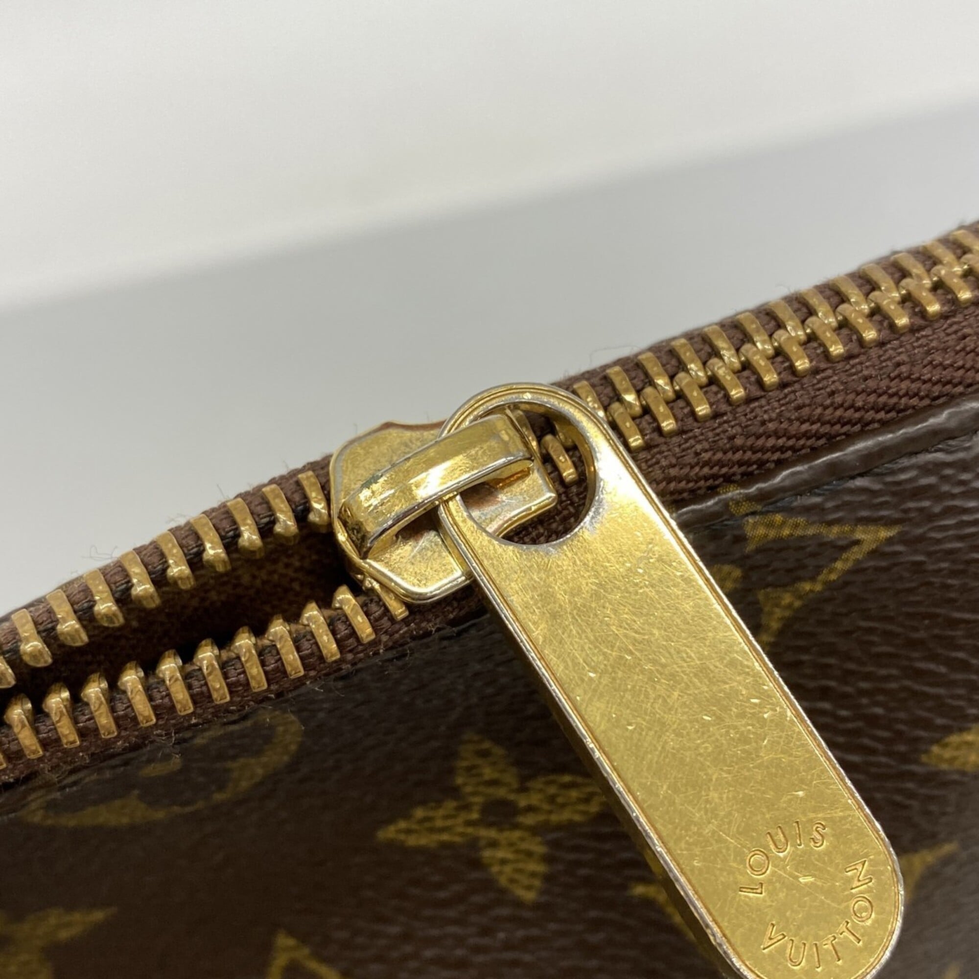 Louis Vuitton Brown Tote Bag (Pre-Owned)
