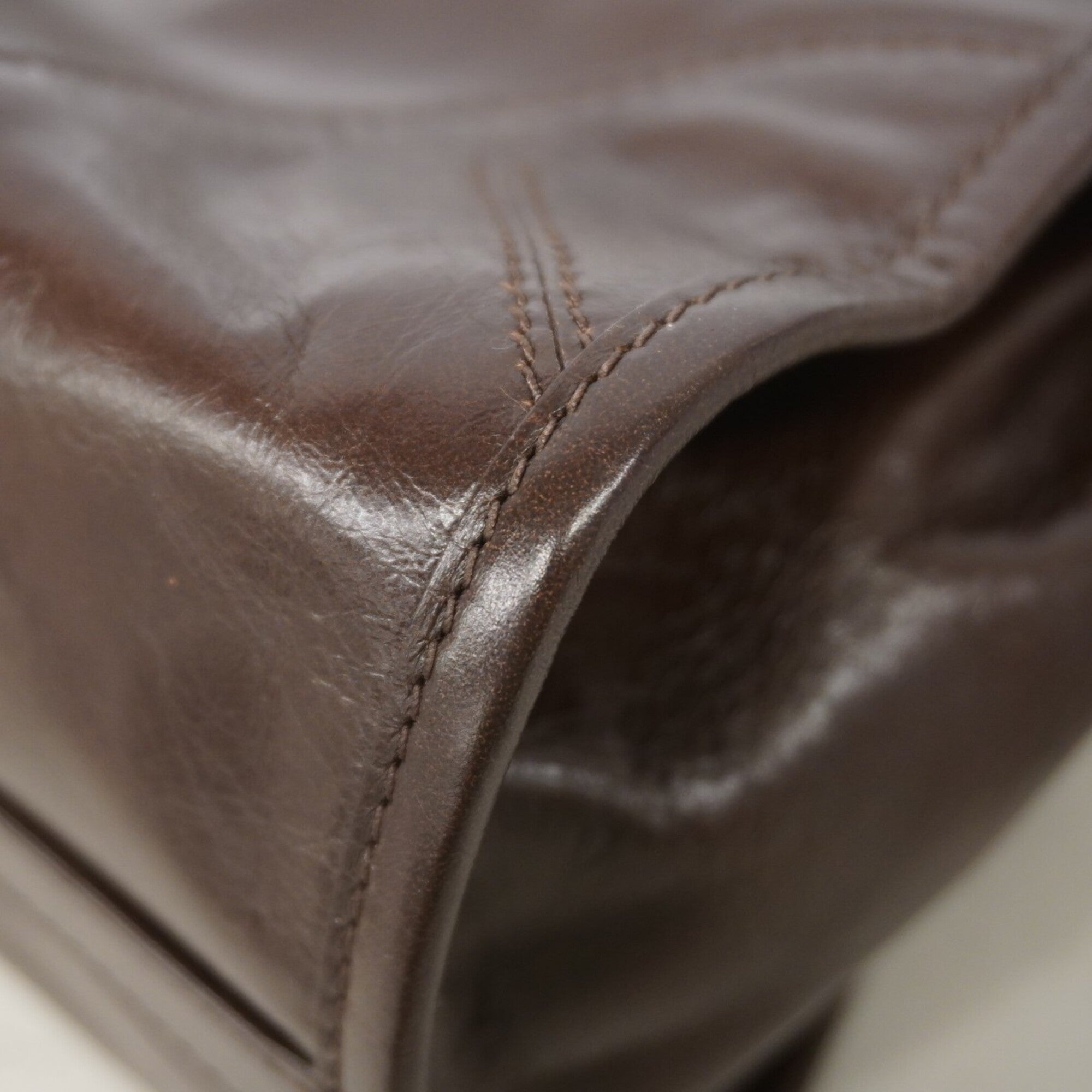 Prada Brown Leather Handbag (Pre-Owned)
