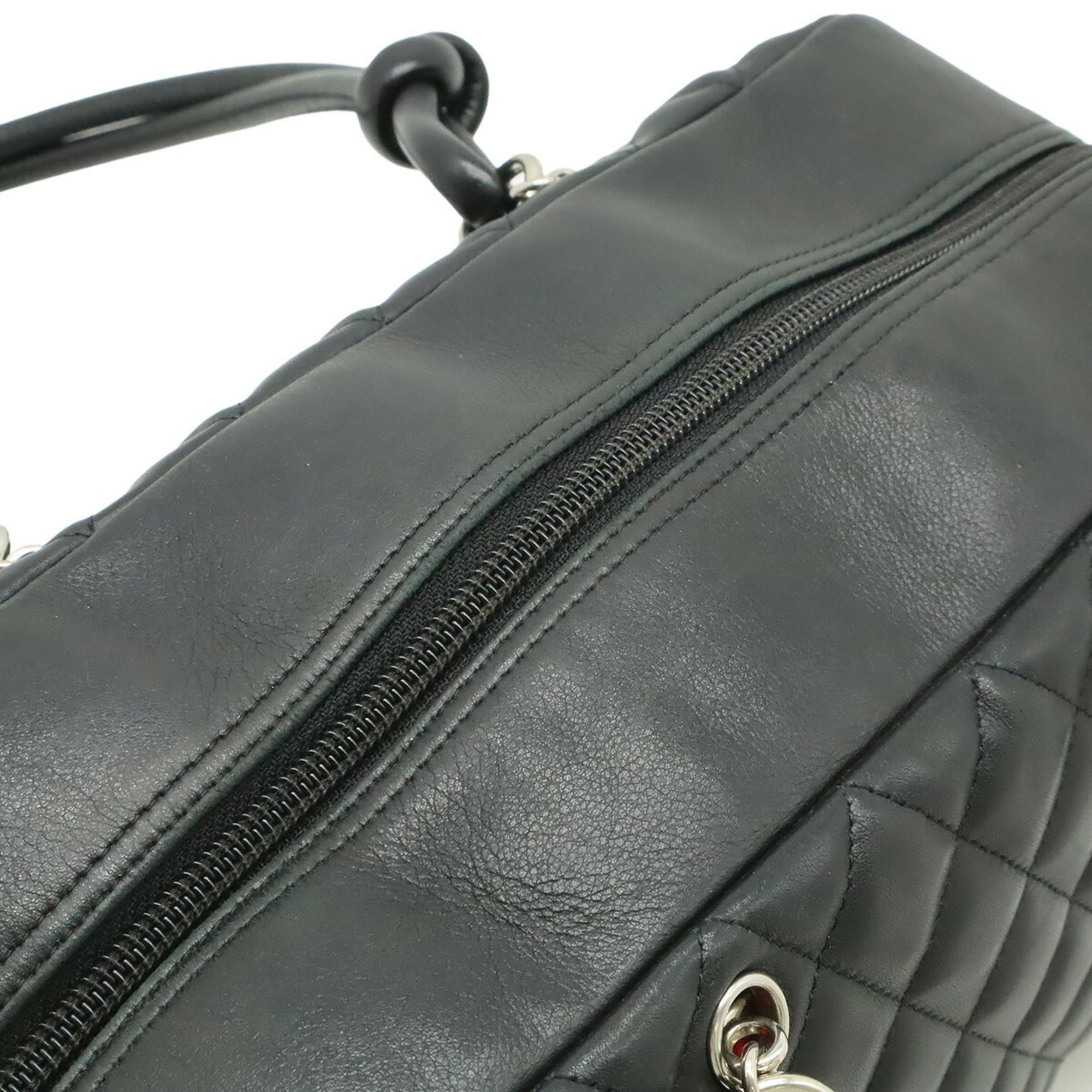 Chanel Black Pink Leather Shoulder Bag (Pre-Owned)