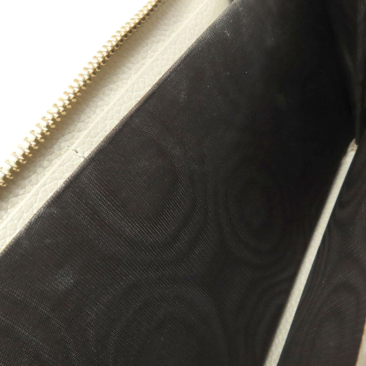 Gucci Ivory Leather Long Wallet (Bi-Fold) (Pre-Owned)
