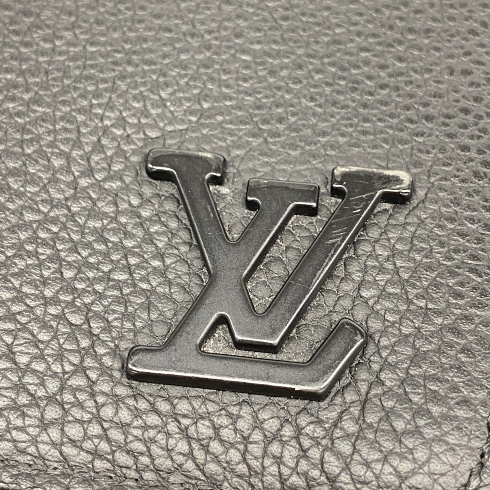 Louis Vuitton Black Long Wallet (Bi-Fold) (Pre-Owned)