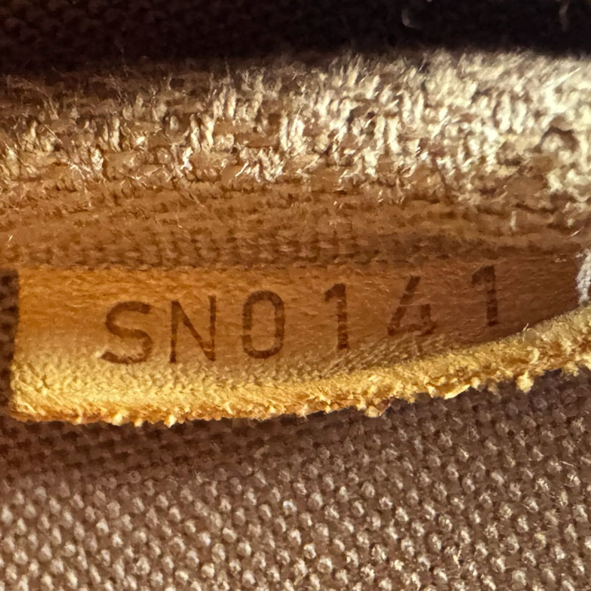 Louis Vuitton Brown Monogram Monogram Shoulder Bag (Pre-Owned)