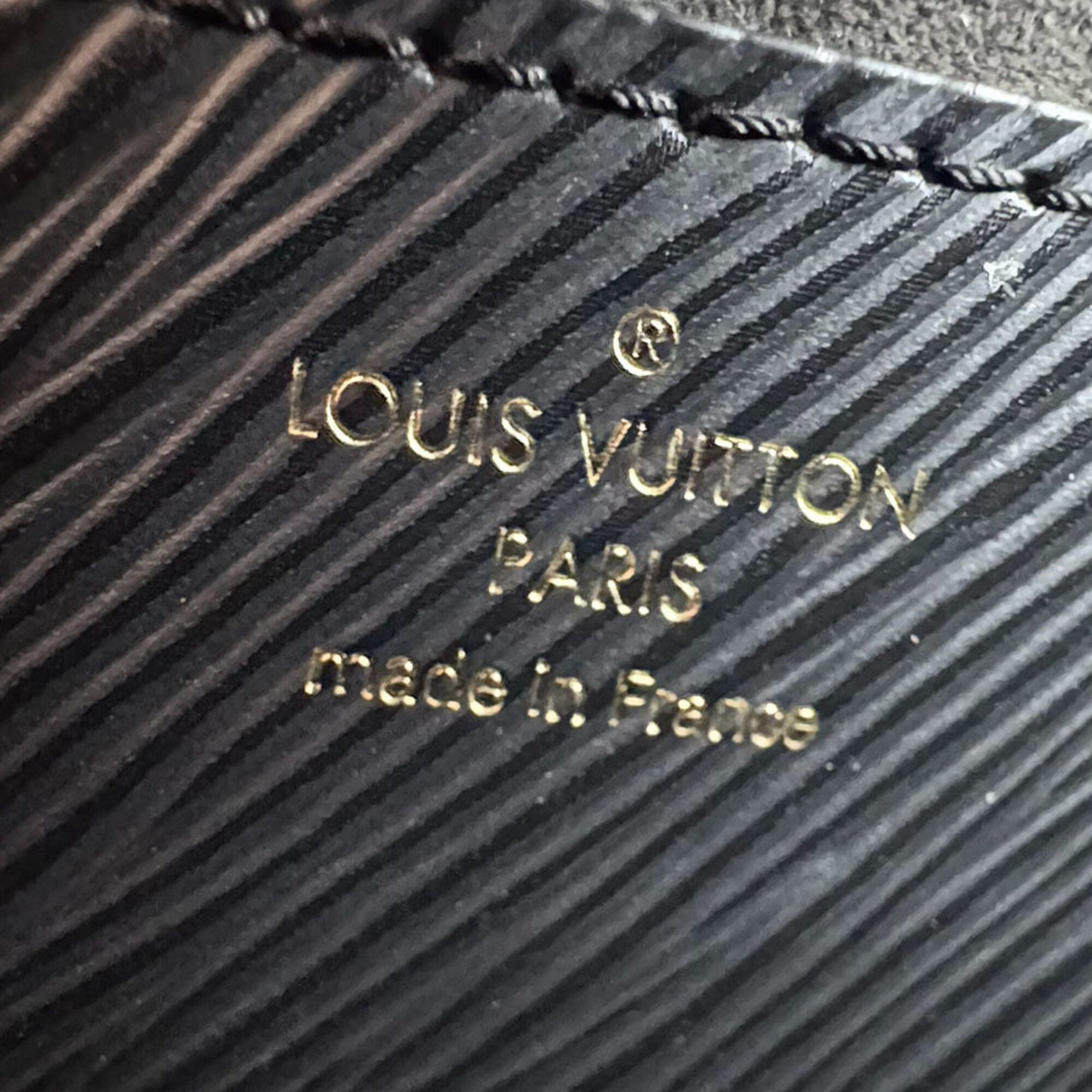 Louis Vuitton Black Epi Leather Shoulder Bag (Pre-Owned)