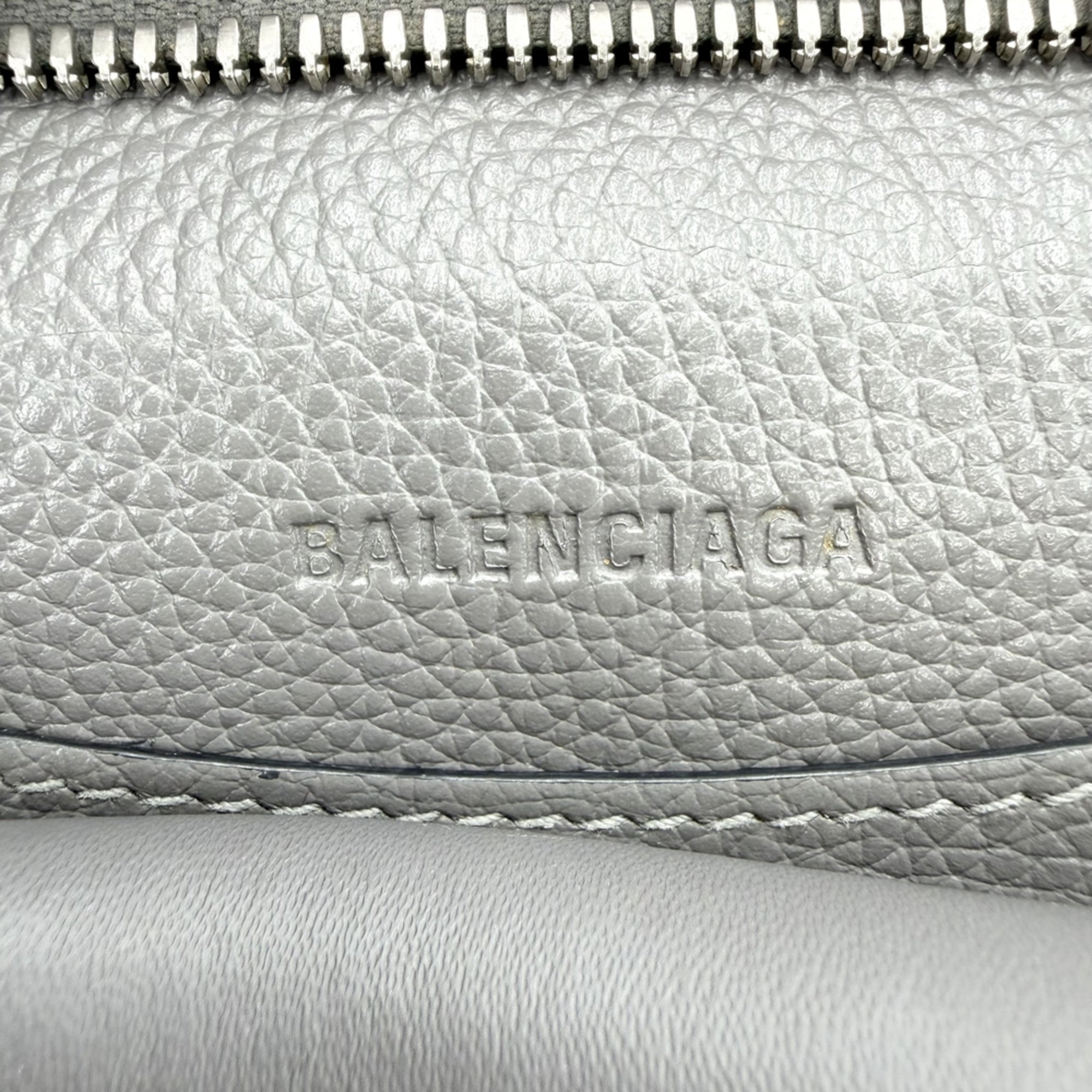 Balenciaga Gray White Leather Handbag Shoulder Bag (Pre-Owned)