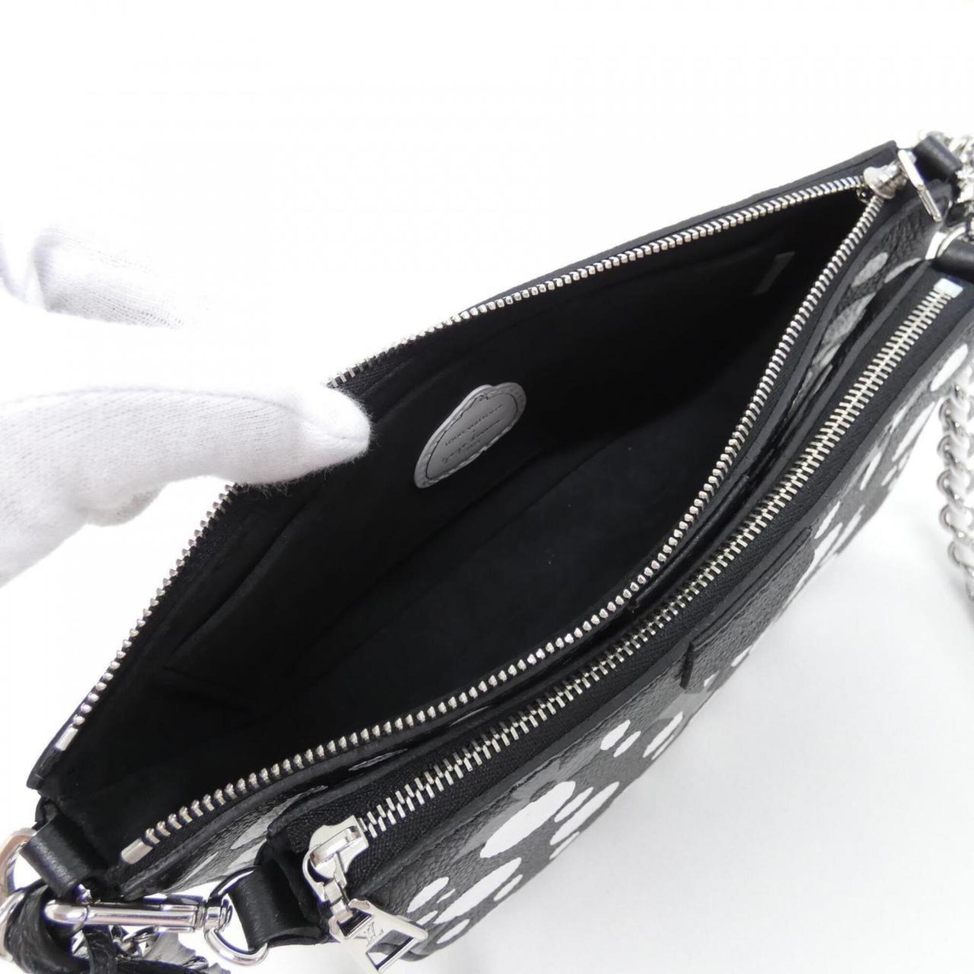 Louis Vuitton Black Leather Pochette Shoulder Bag (Pre-Owned)