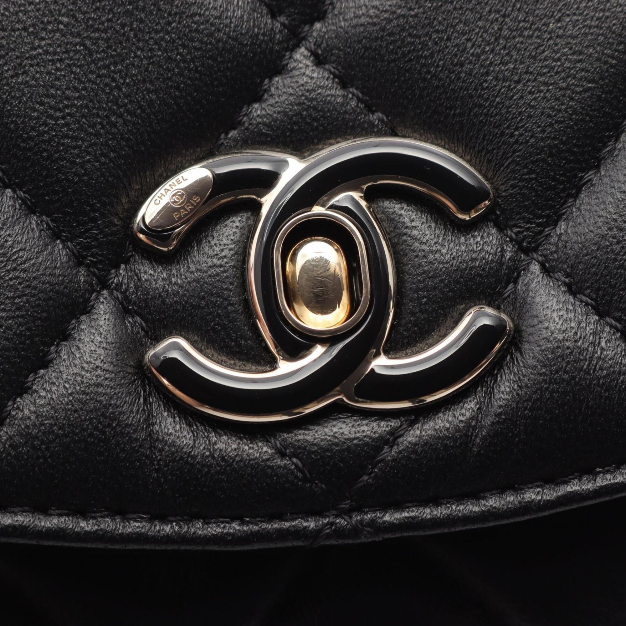 Chanel Matelasse Black Leather Handbag Shoulder Bag (Pre-Owned)