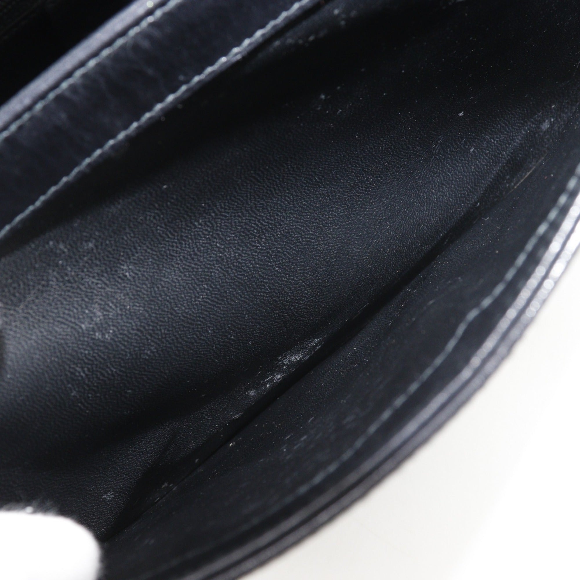 Gucci Black Leather Handbag (Pre-Owned)