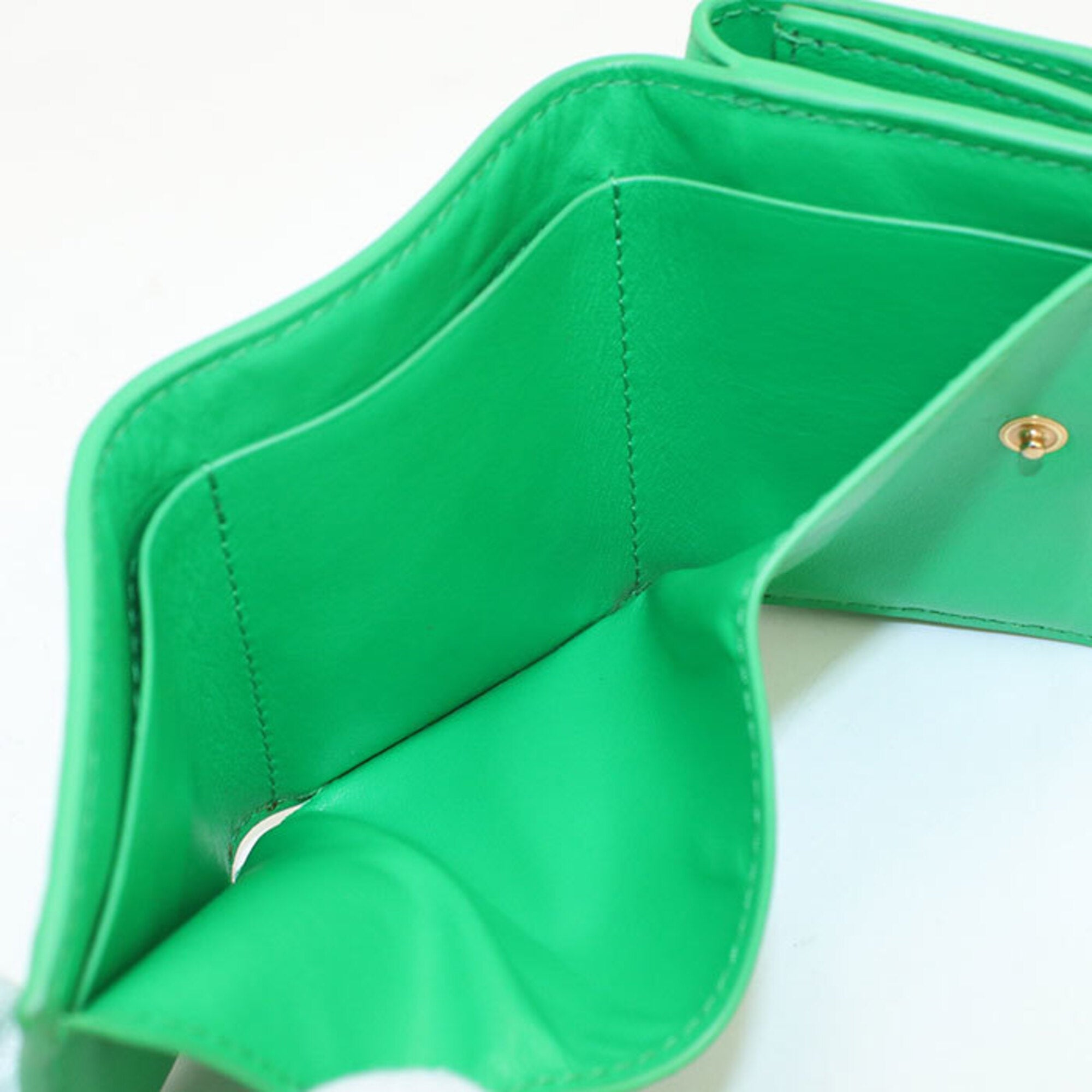 Bottega Veneta Green Leather Wallet (Tri-Fold) (Pre-Owned)